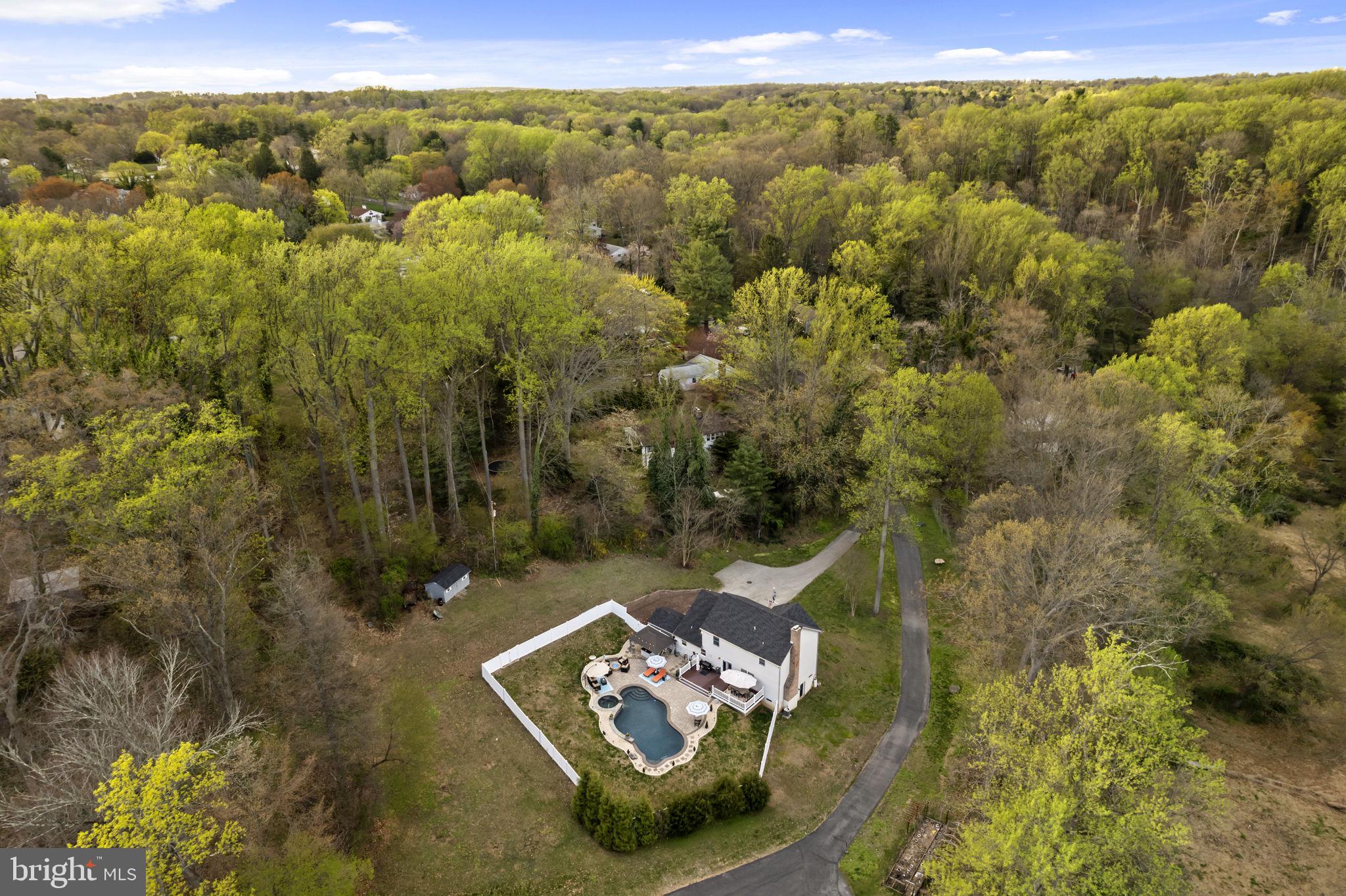 HIGH MEADOW - Residential