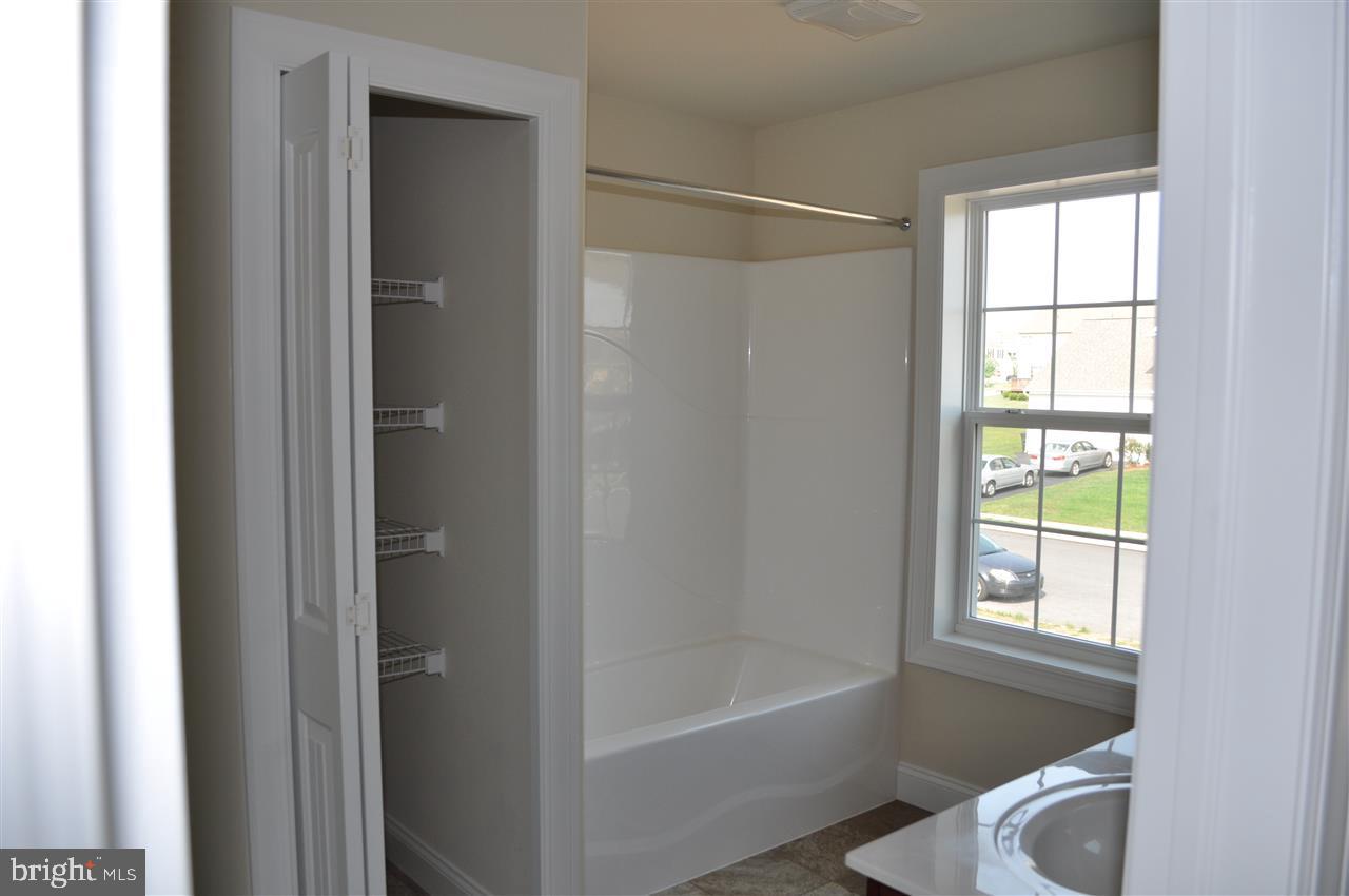 CHESTNUT VALLEY - Residential