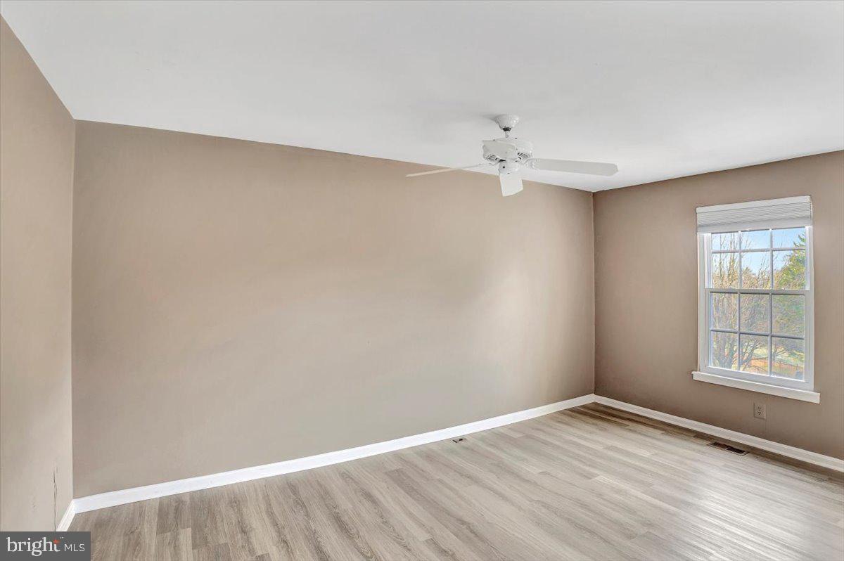 PADONIA COMPLEX - Residential Lease