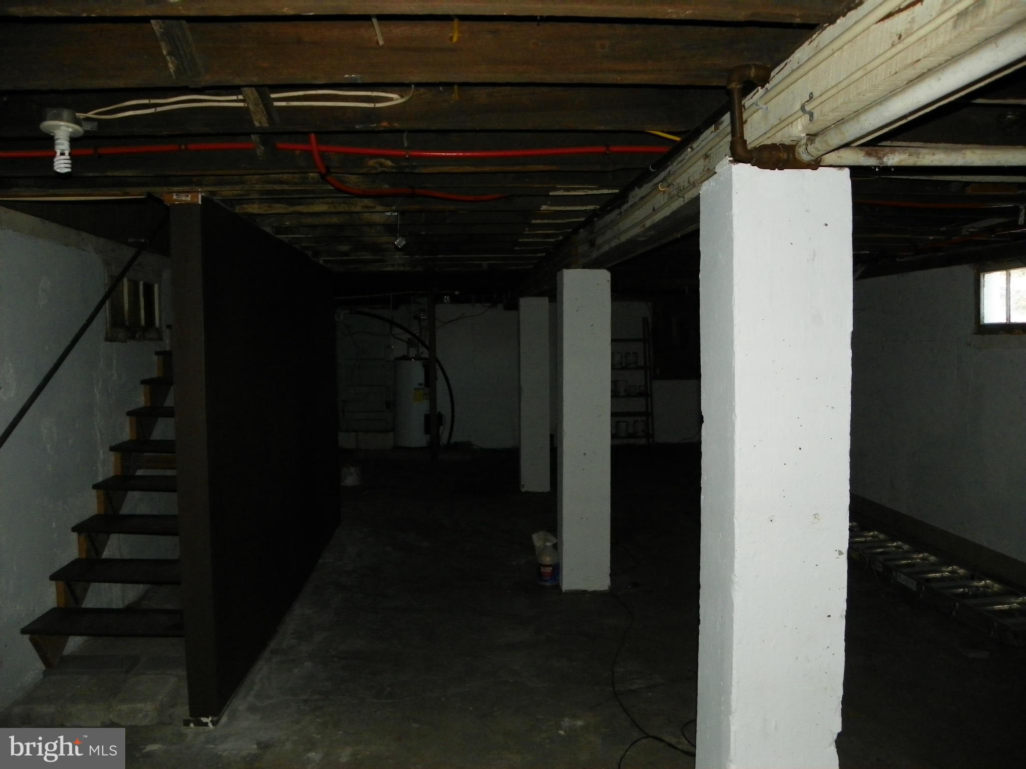 WEST SIDE - Residential