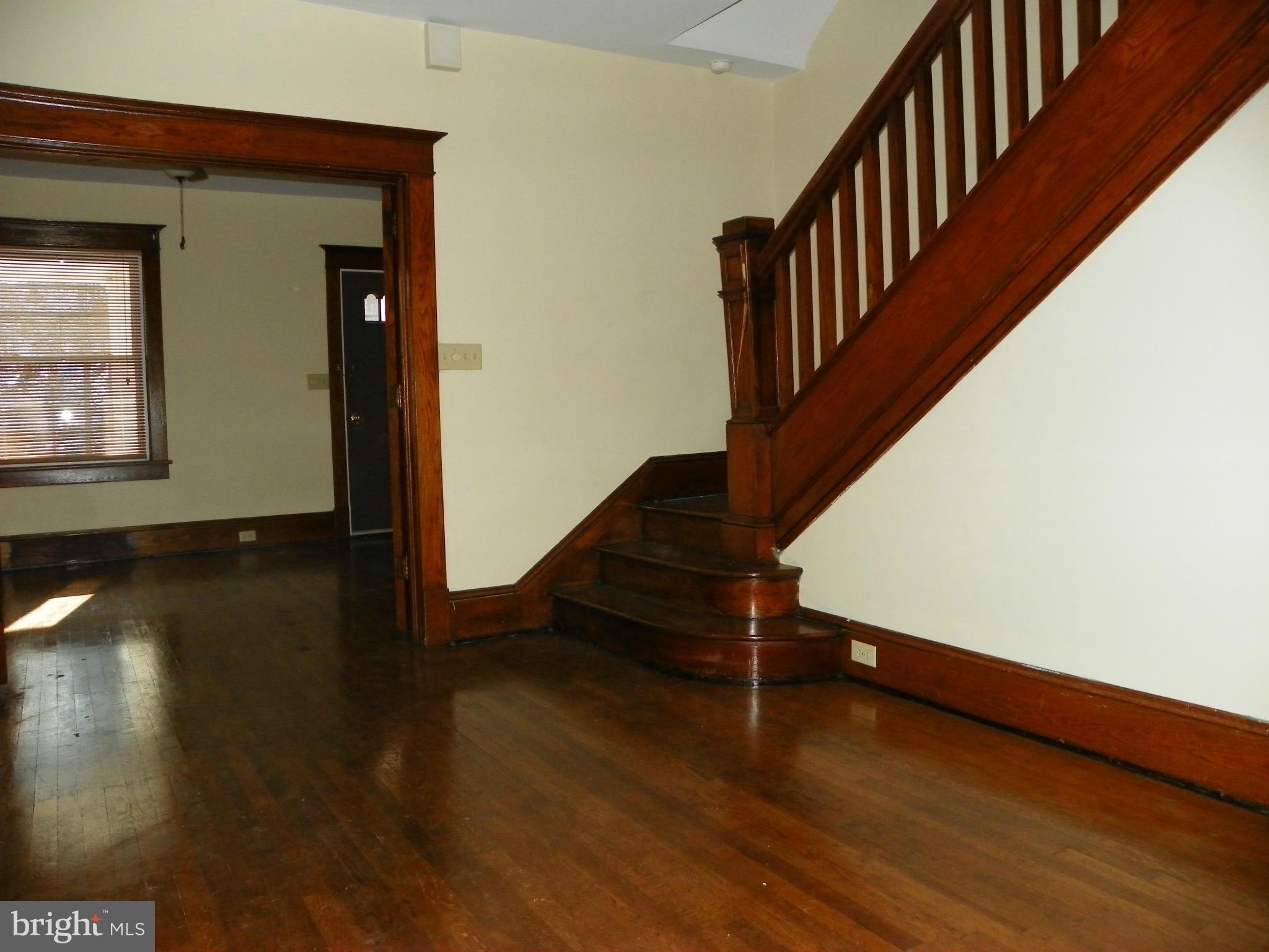 WEST SIDE - Residential