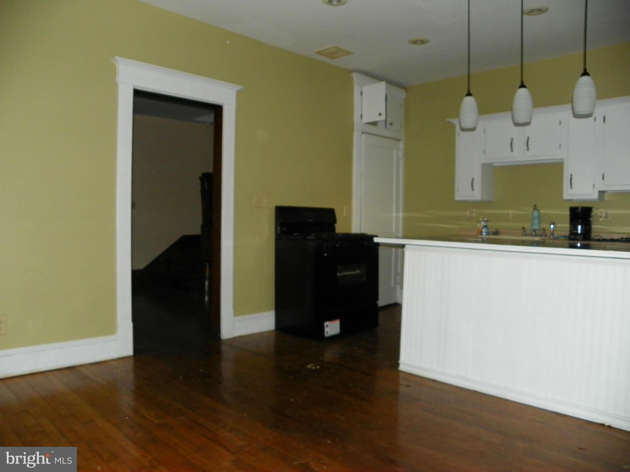 WEST SIDE - Residential