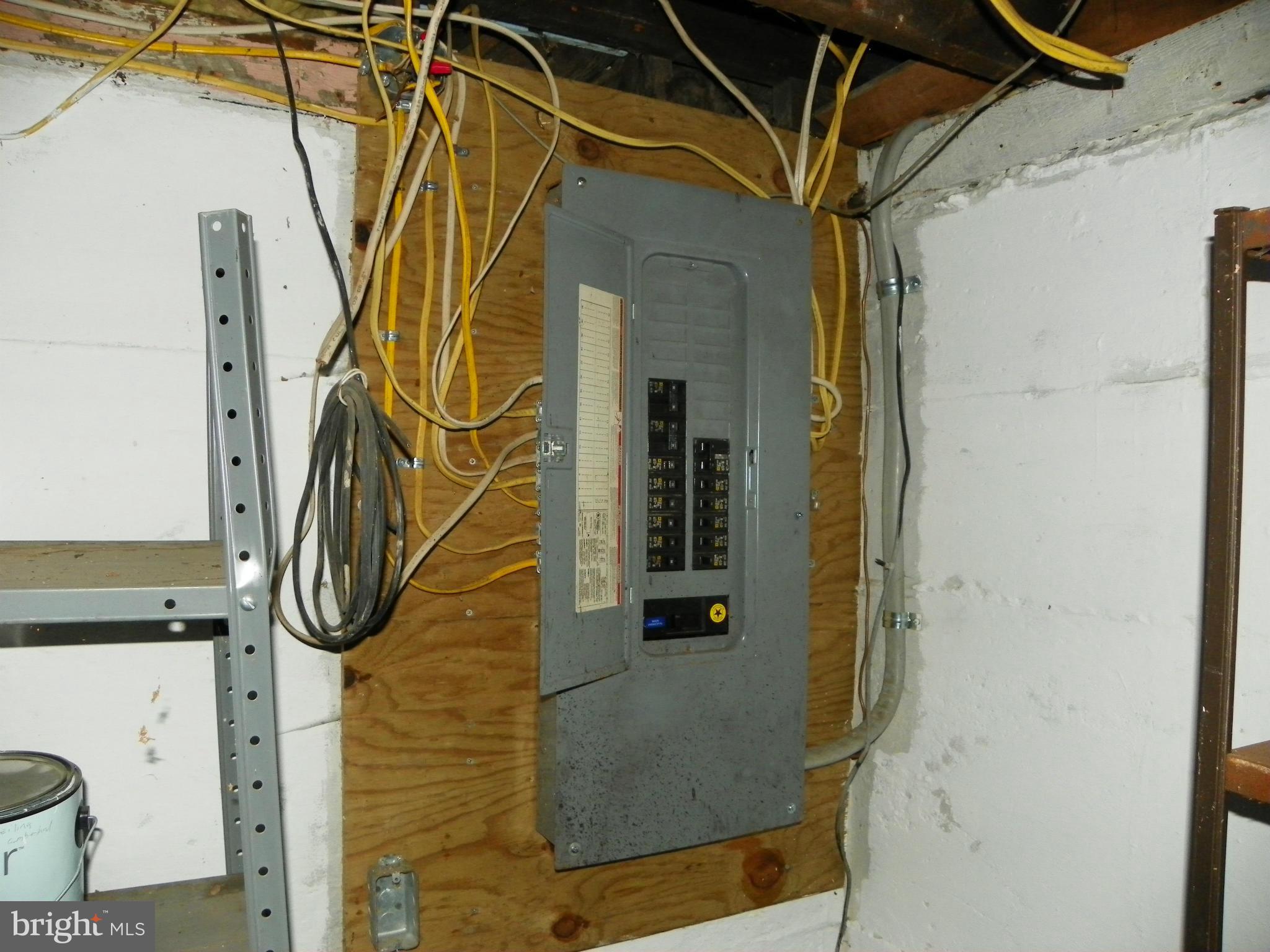 WEST SIDE - Residential