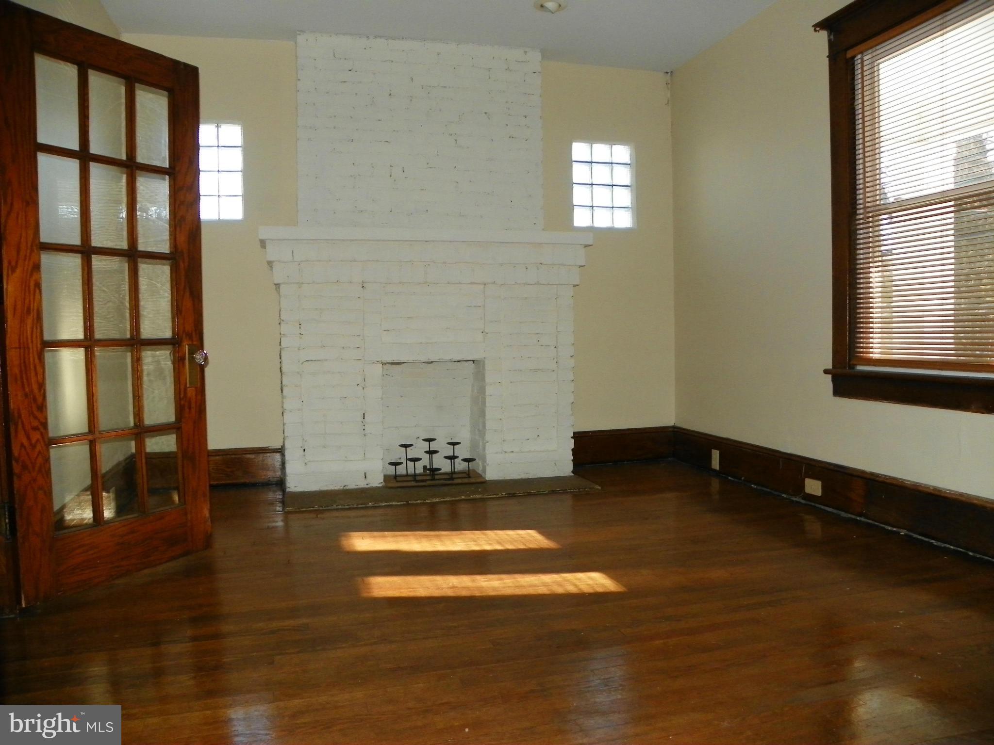 WEST SIDE - Residential