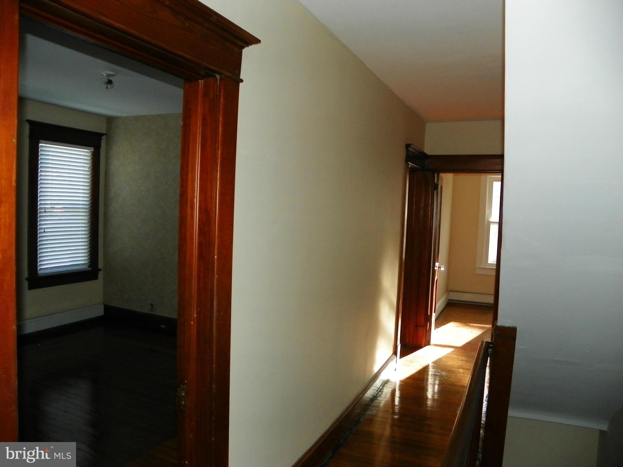 WEST SIDE - Residential