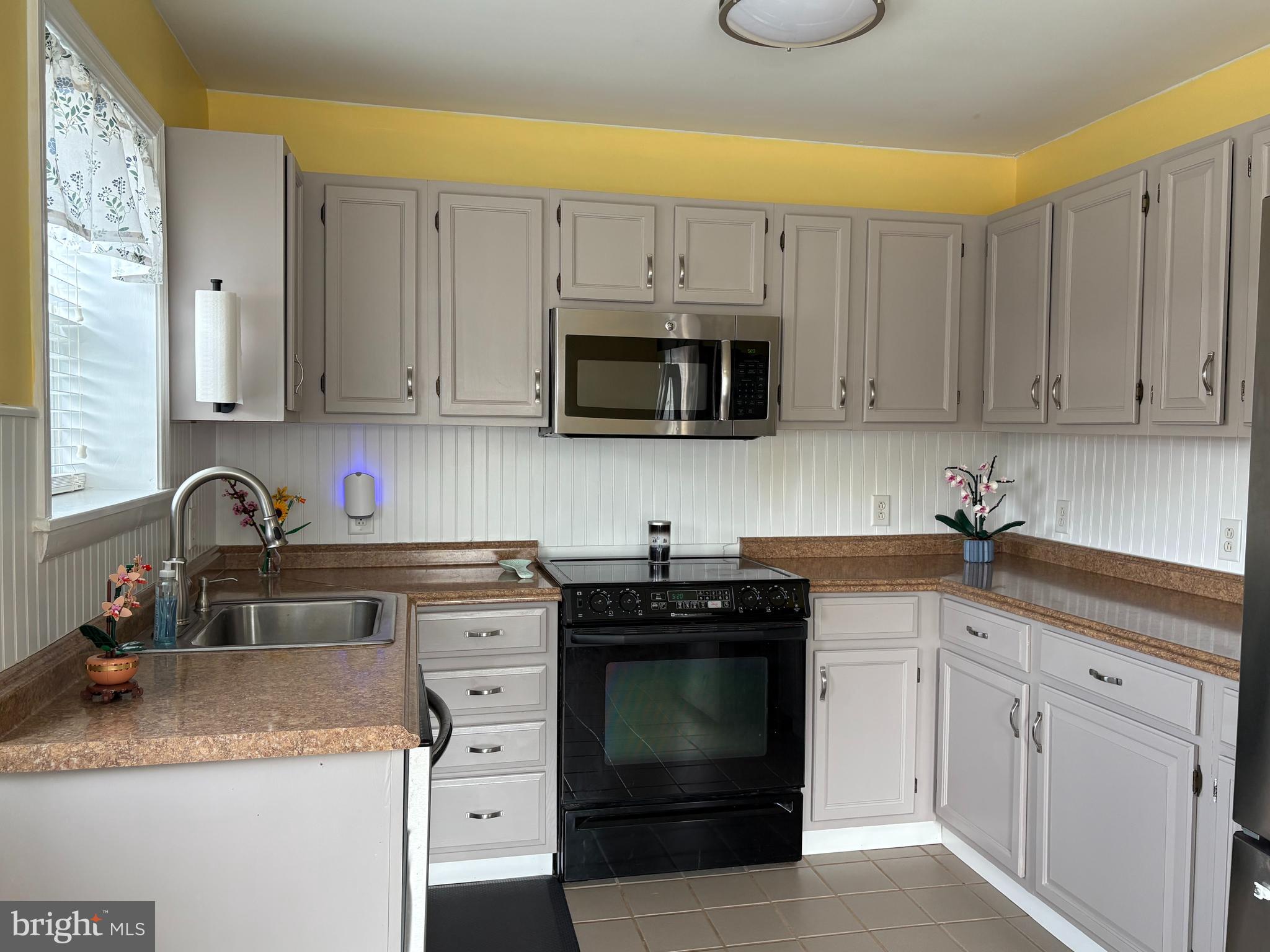 KNIGHTS LANDING - Residential