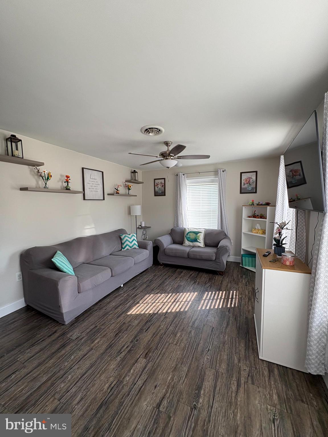 KNIGHTS LANDING - Residential