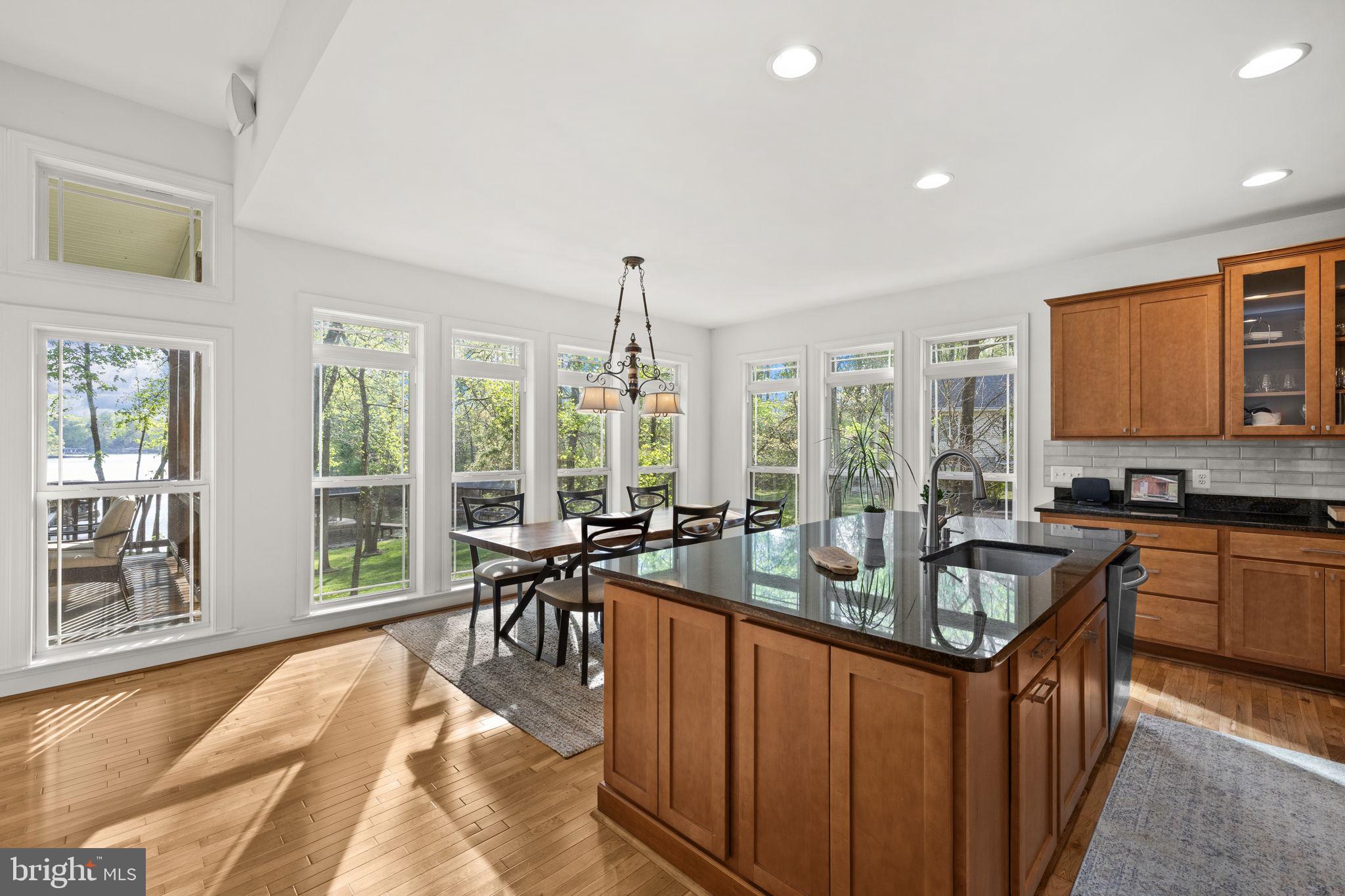 SARA SCOTT ESTATE - Residential