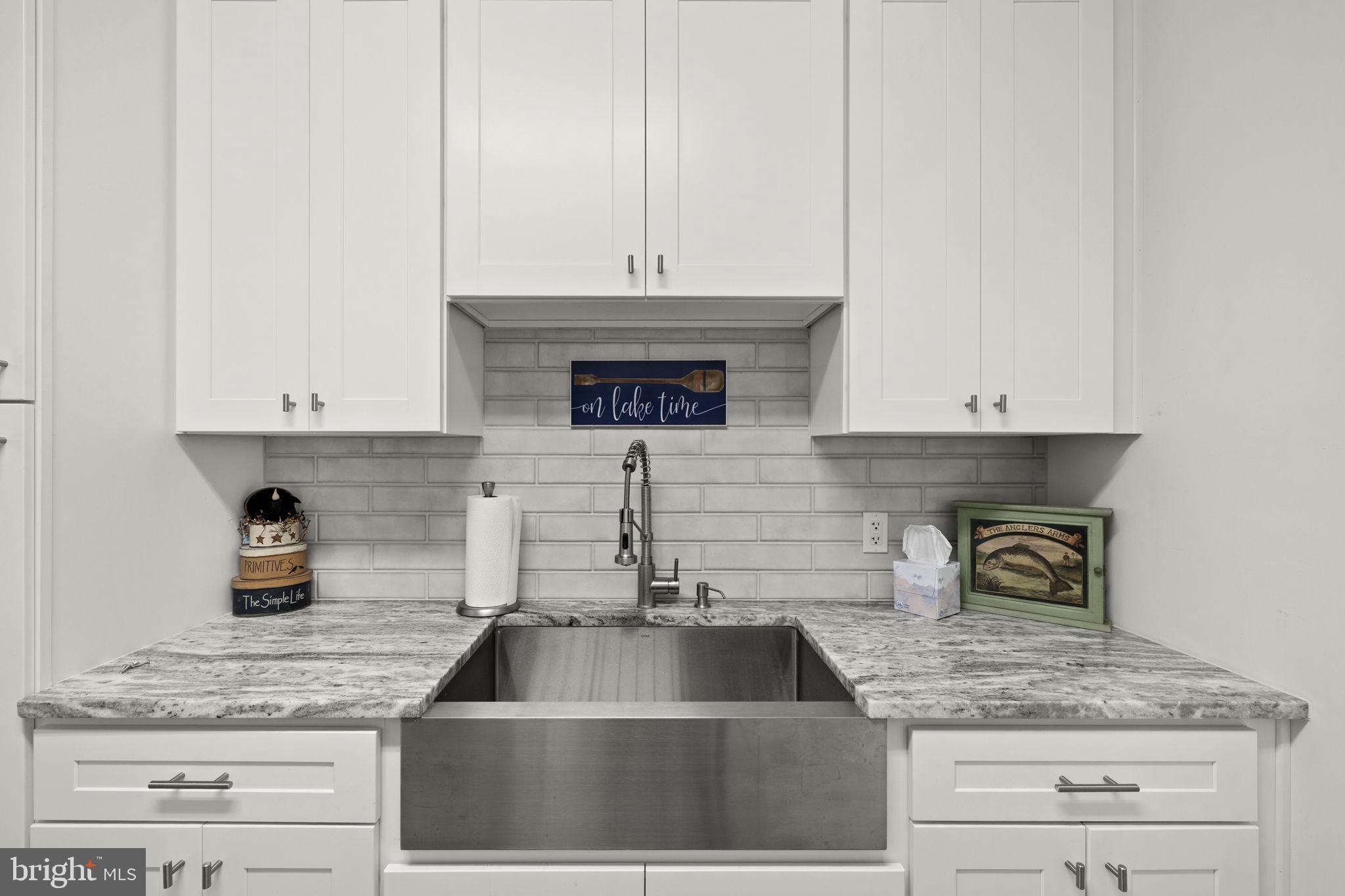 SARA SCOTT ESTATE - Residential