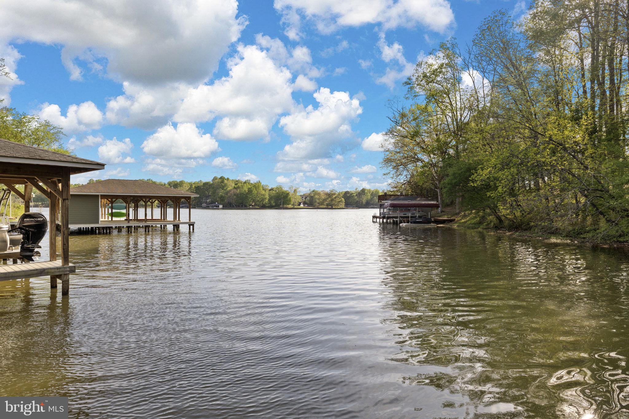 SARA SCOTT ESTATE - Residential