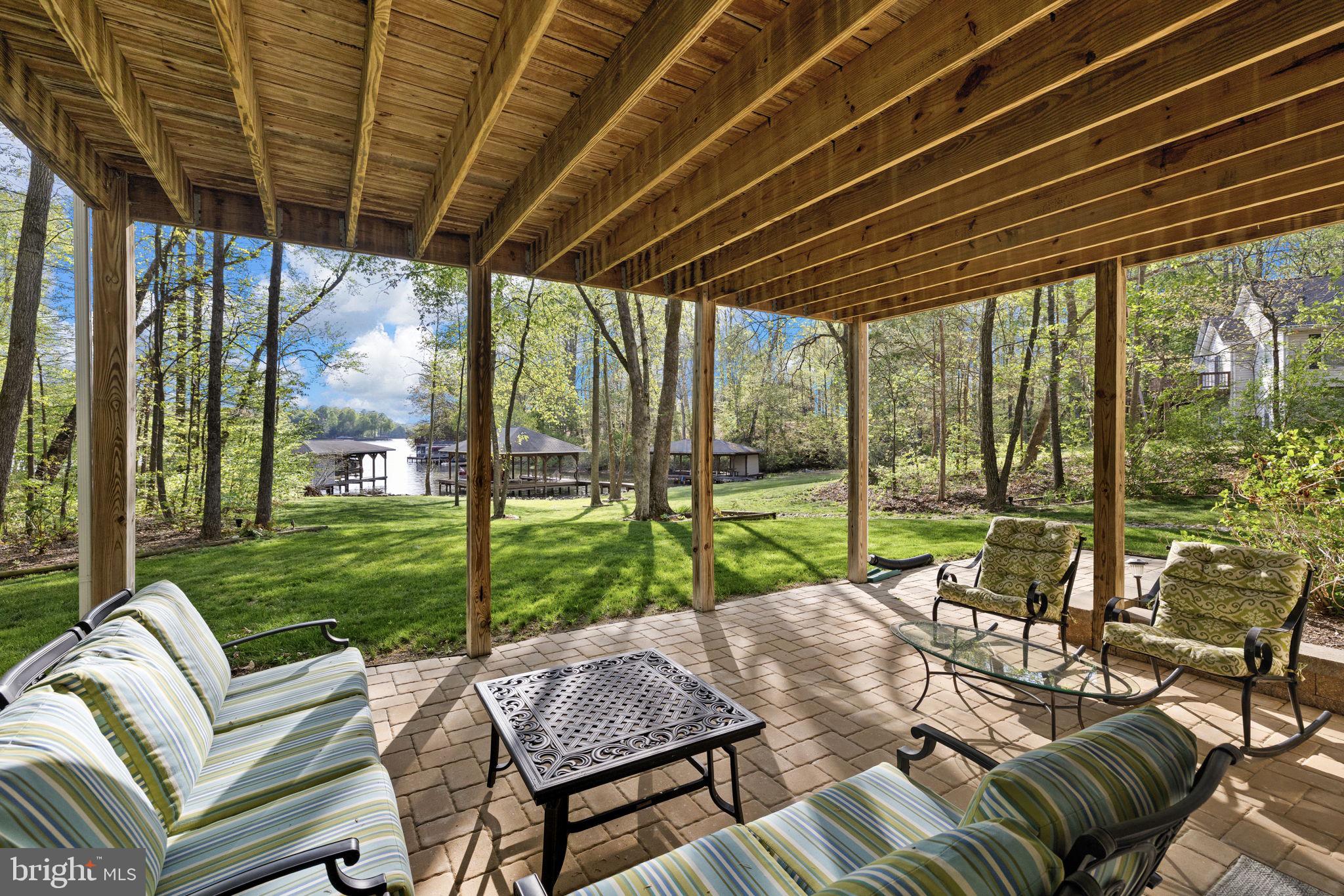 SARA SCOTT ESTATE - Residential