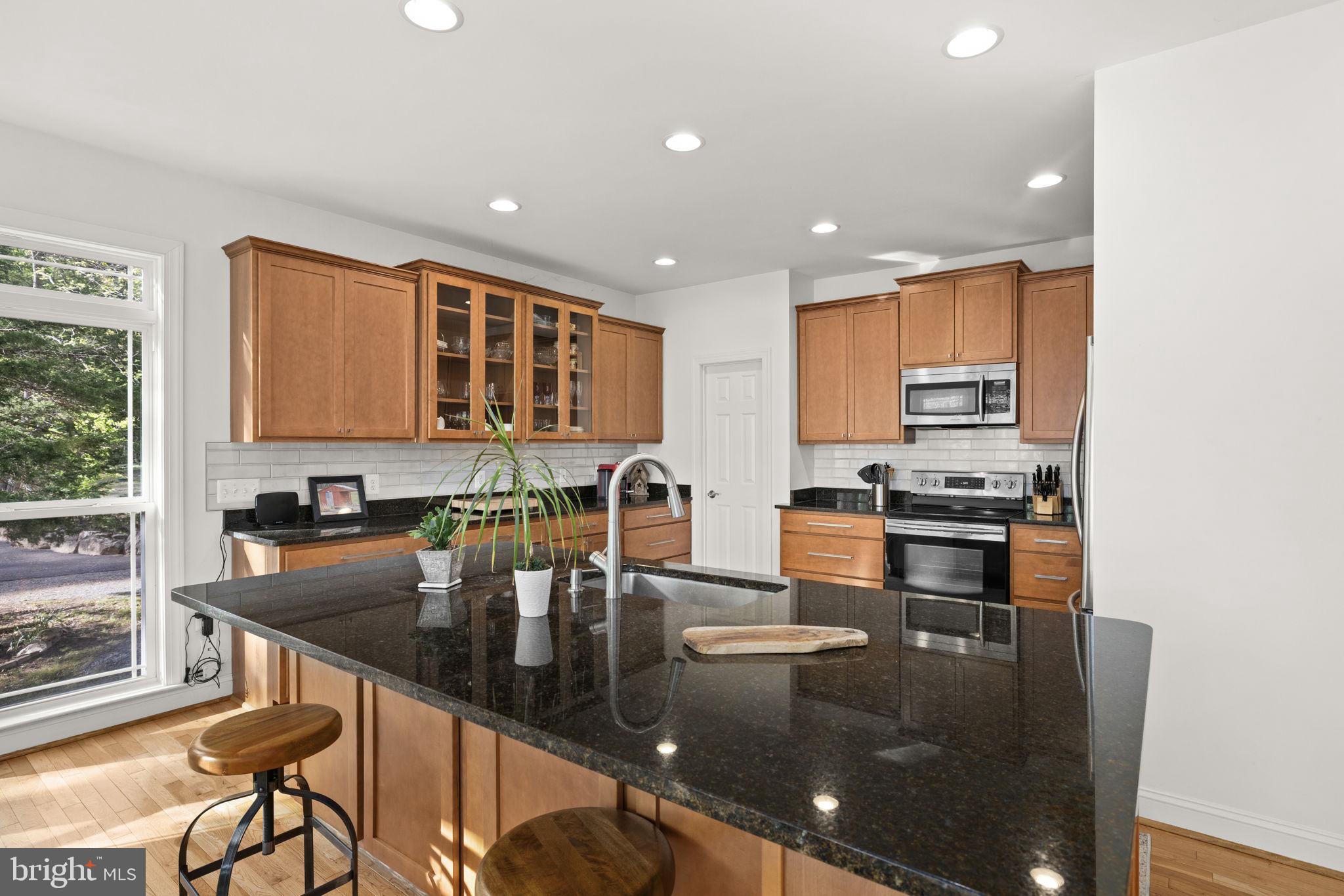 SARA SCOTT ESTATE - Residential