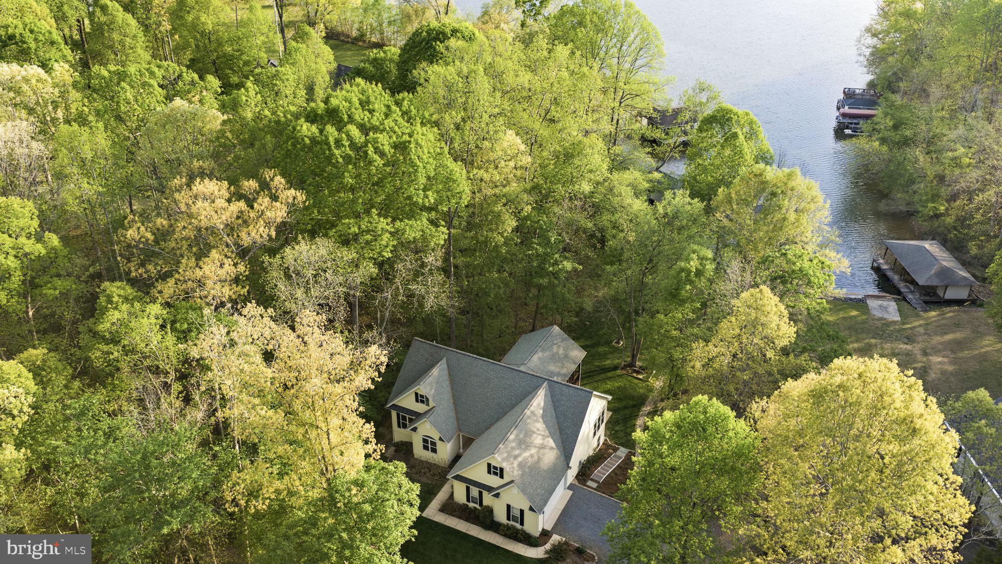 SARA SCOTT ESTATE - Residential