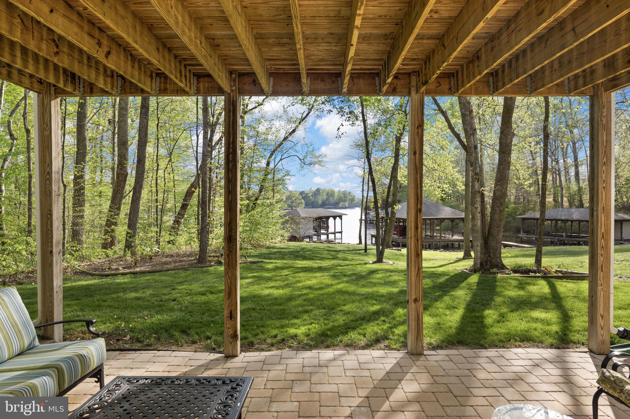 SARA SCOTT ESTATE - Residential