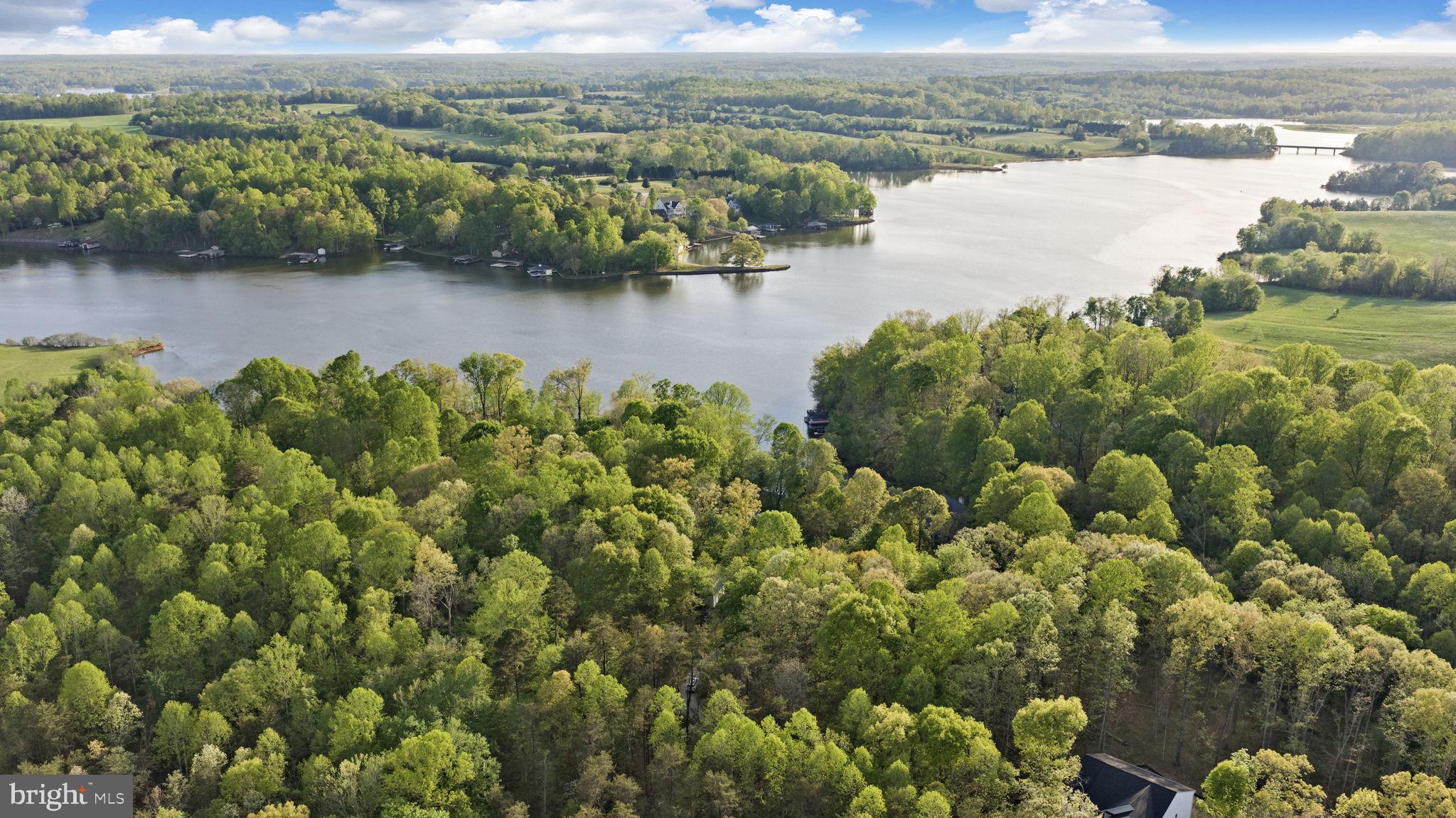 SARA SCOTT ESTATE - Residential