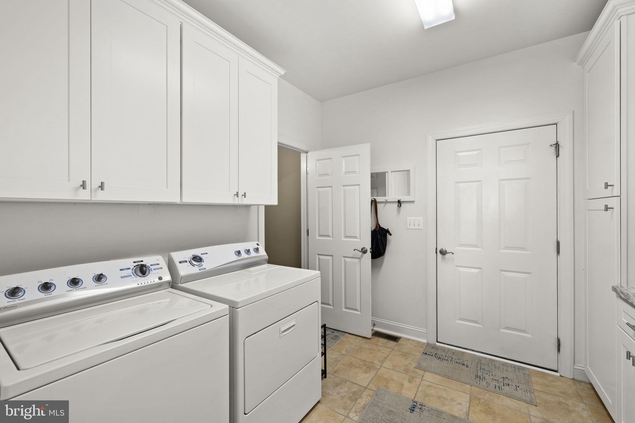 SARA SCOTT ESTATE - Residential