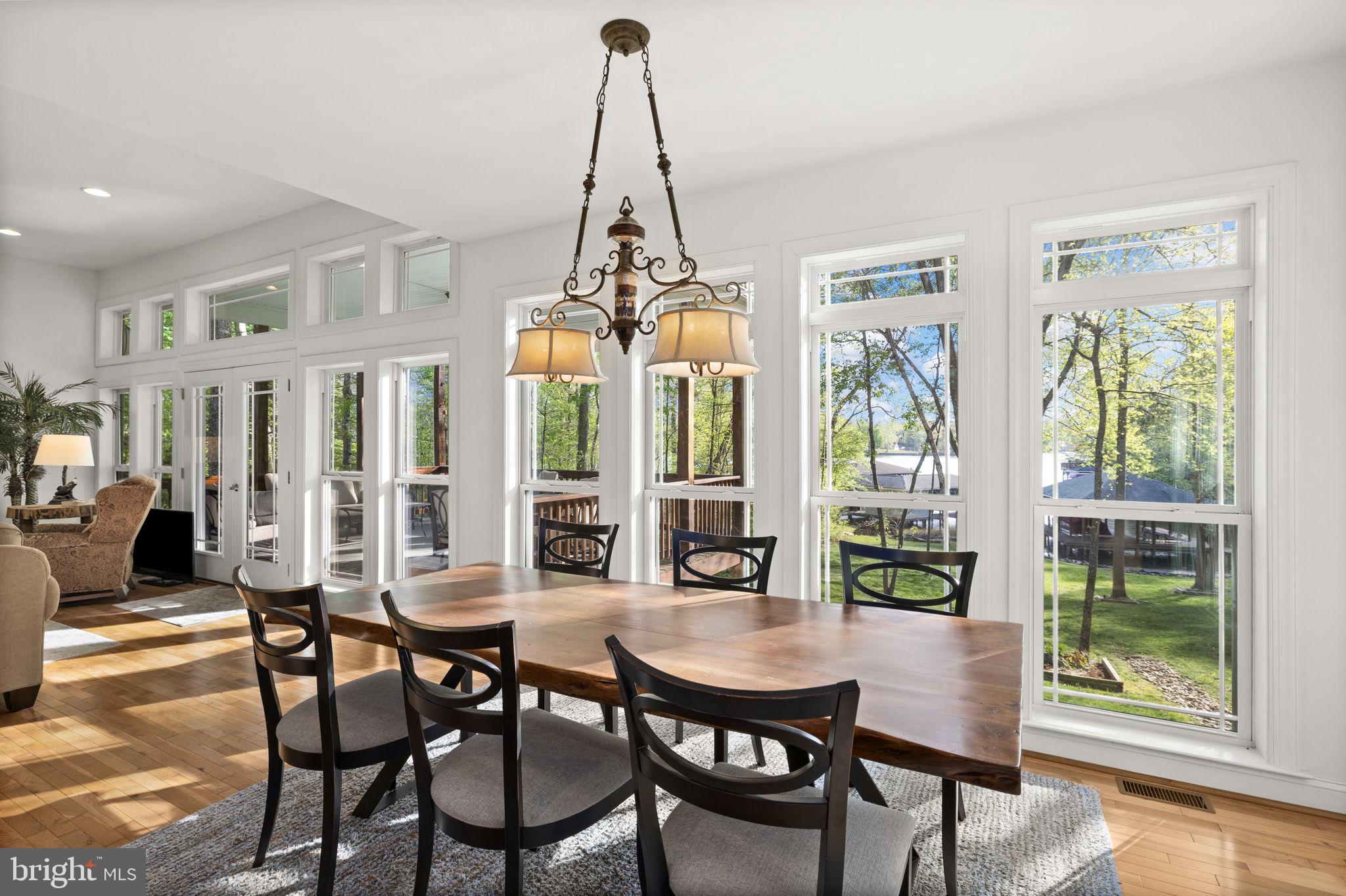 SARA SCOTT ESTATE - Residential