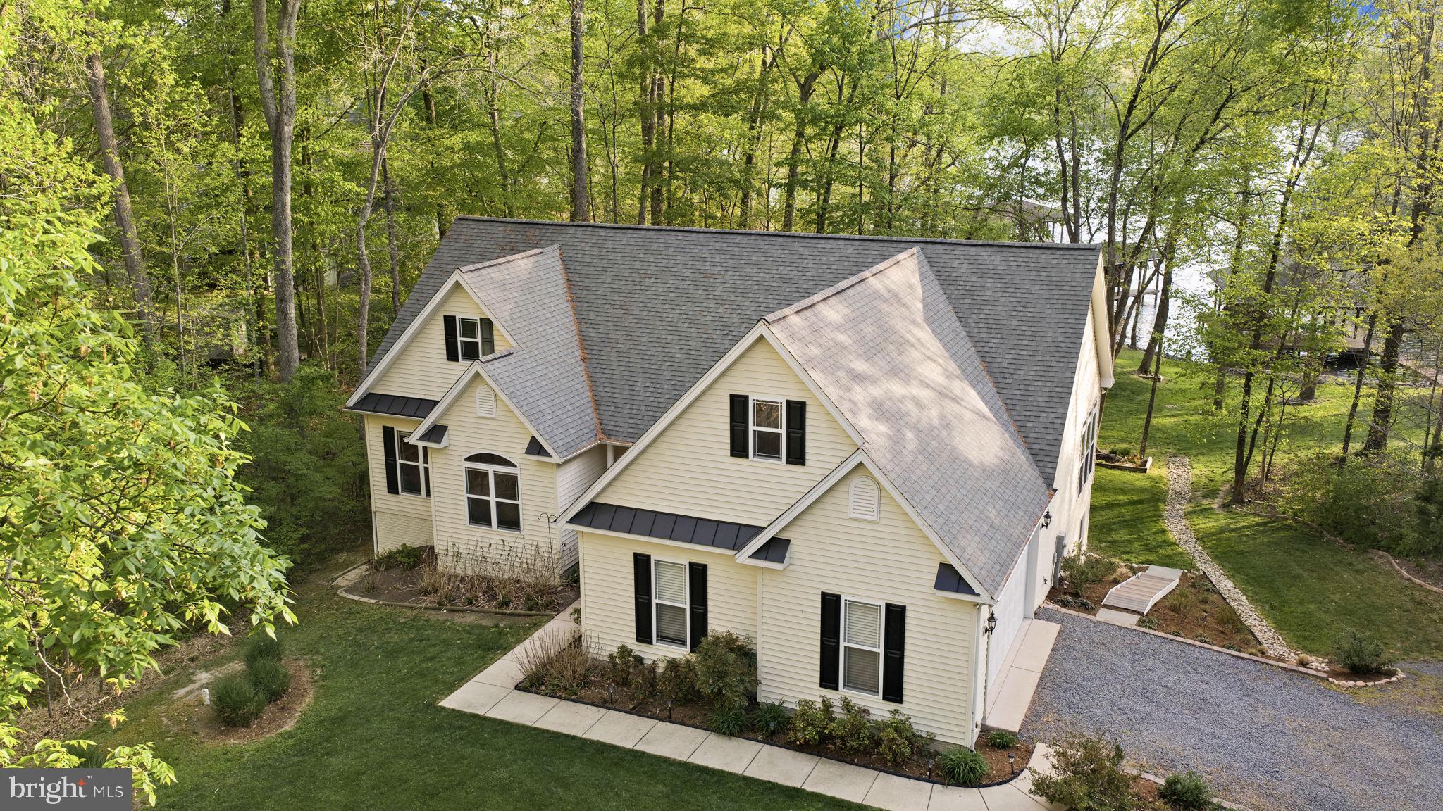 SARA SCOTT ESTATE - Residential