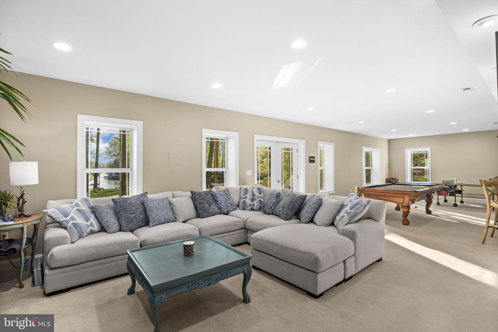 SARA SCOTT ESTATE - Residential