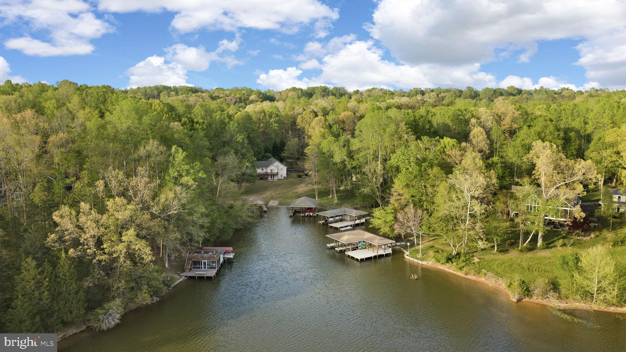 SARA SCOTT ESTATE - Residential