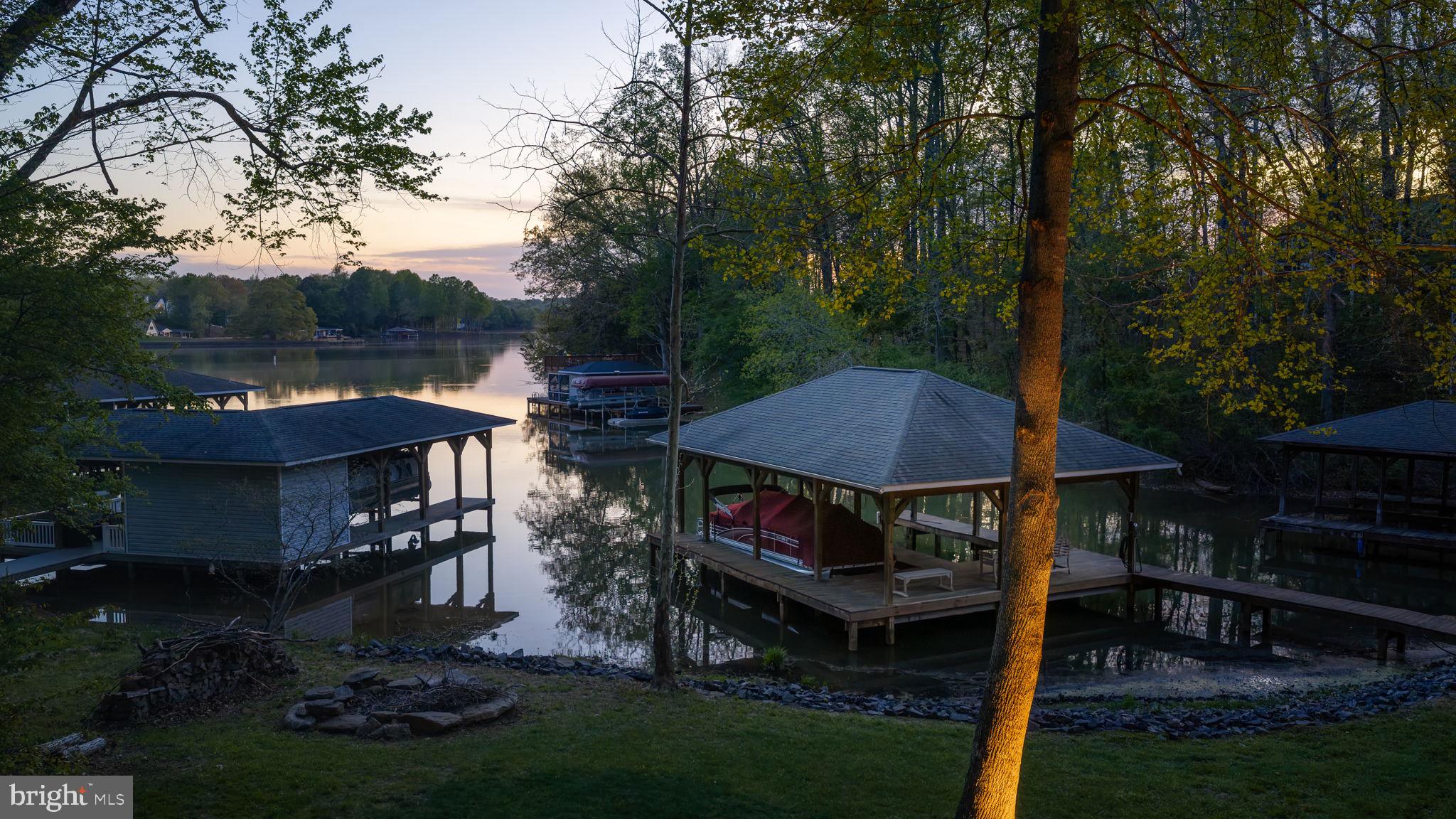 SARA SCOTT ESTATE - Residential