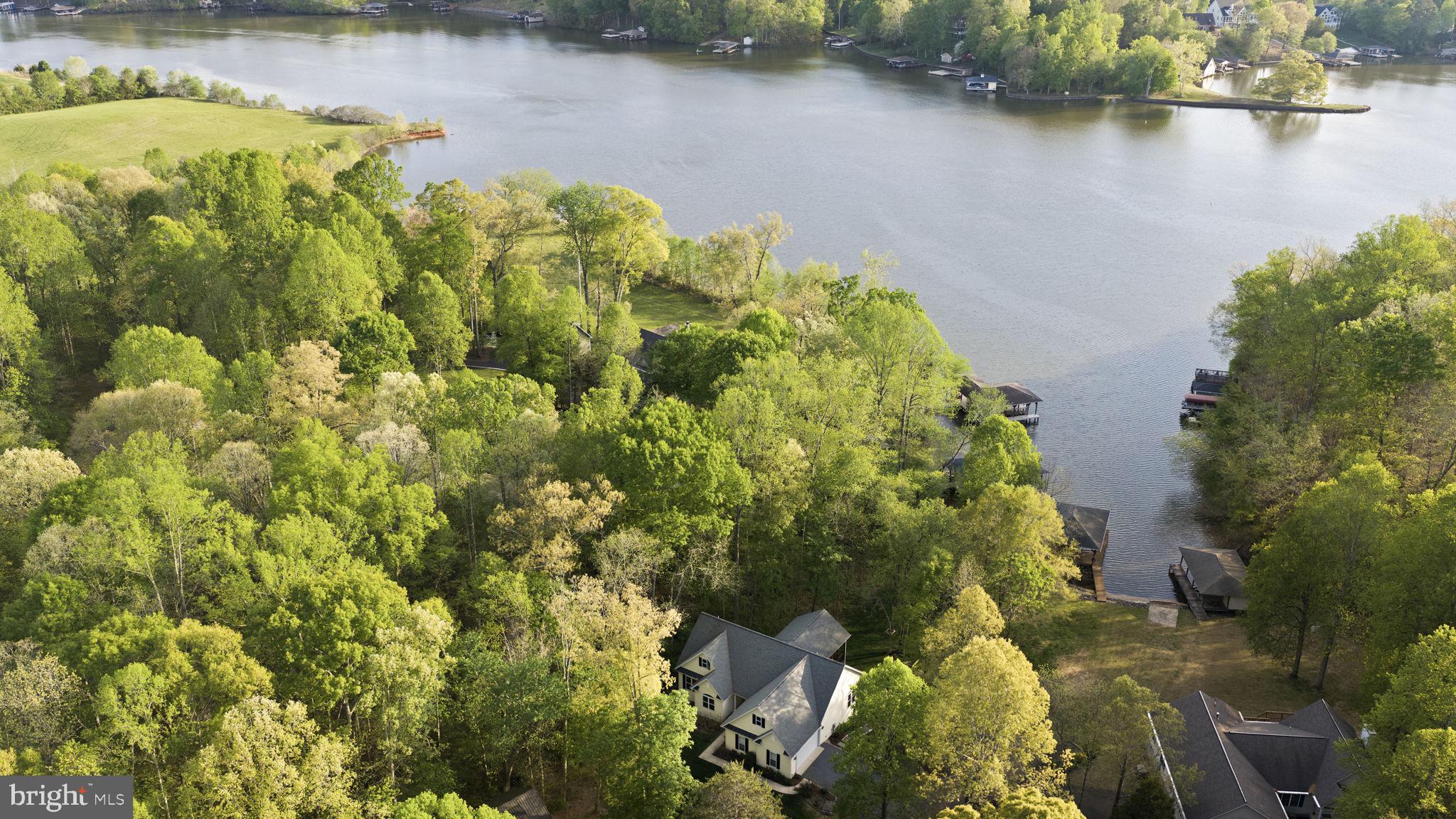 SARA SCOTT ESTATE - Residential