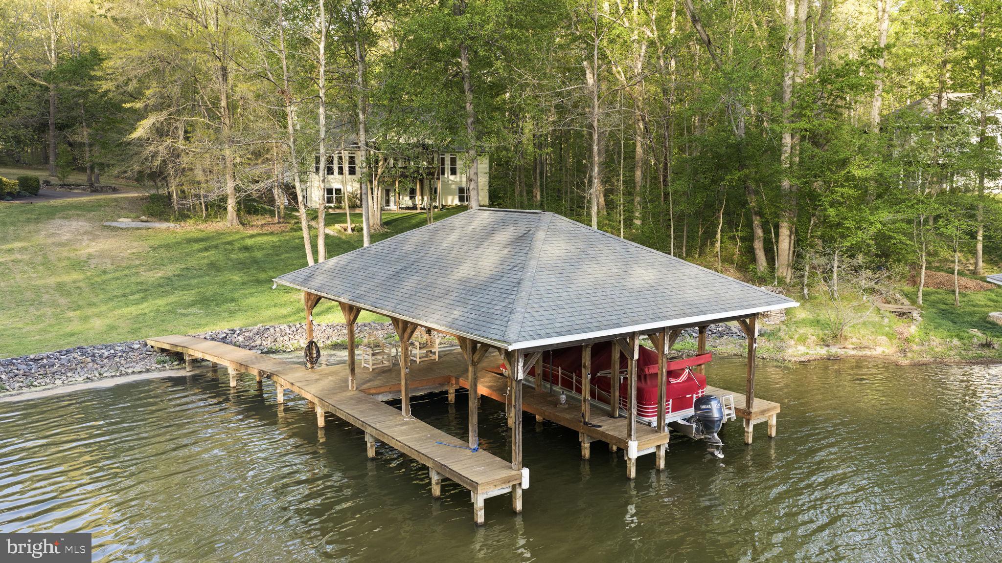 SARA SCOTT ESTATE - Residential