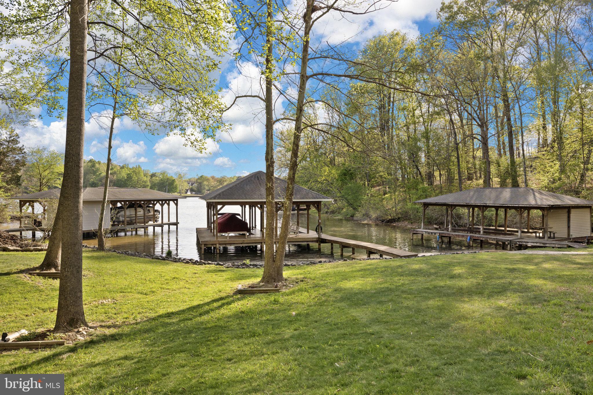 SARA SCOTT ESTATE - Residential