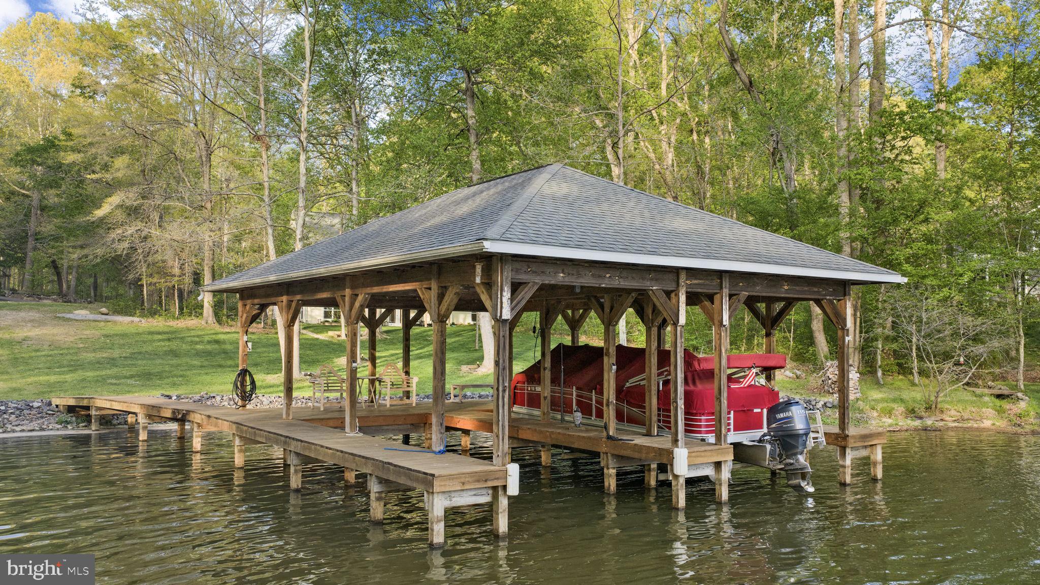 SARA SCOTT ESTATE - Residential