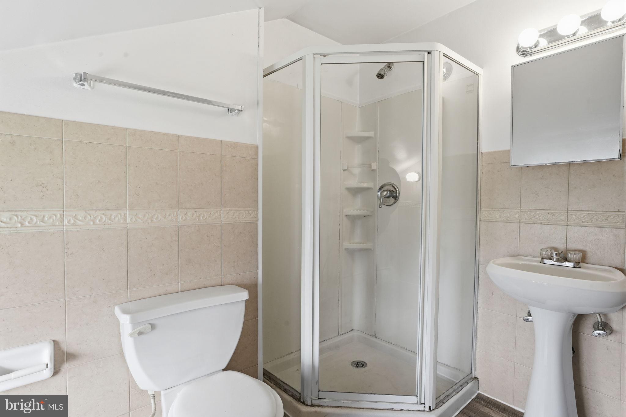 INDIAN CREEK - Residential