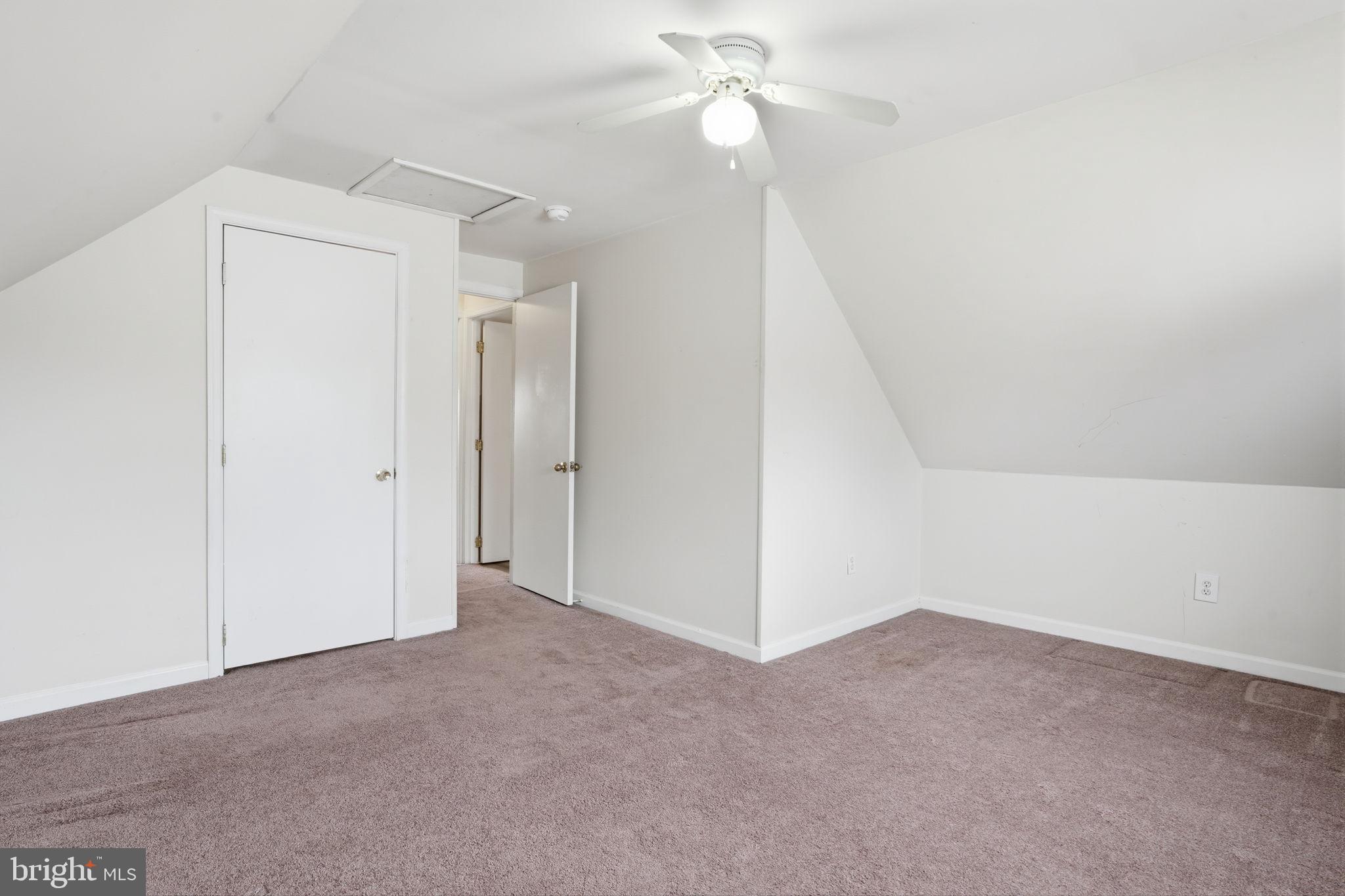 INDIAN CREEK - Residential