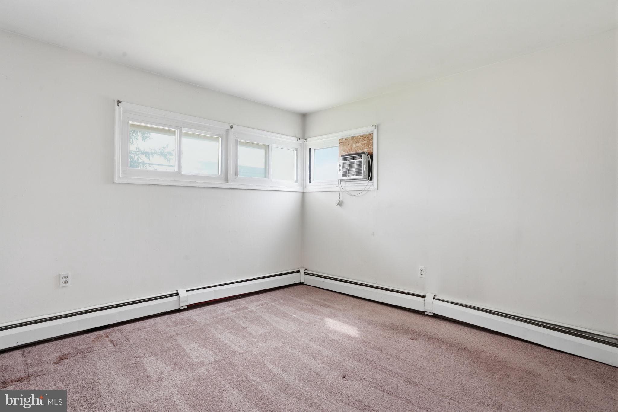 INDIAN CREEK - Residential