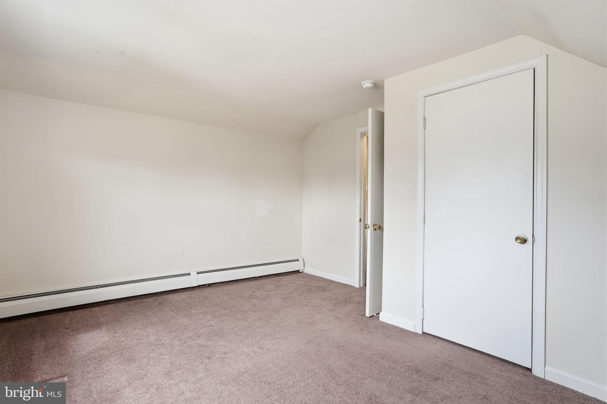 INDIAN CREEK - Residential