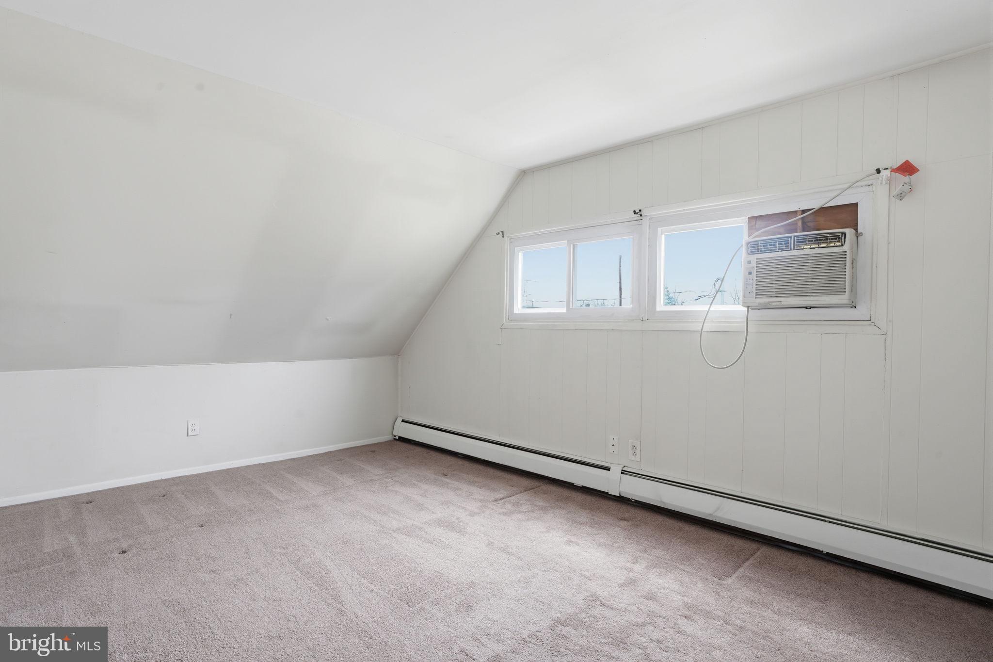 INDIAN CREEK - Residential