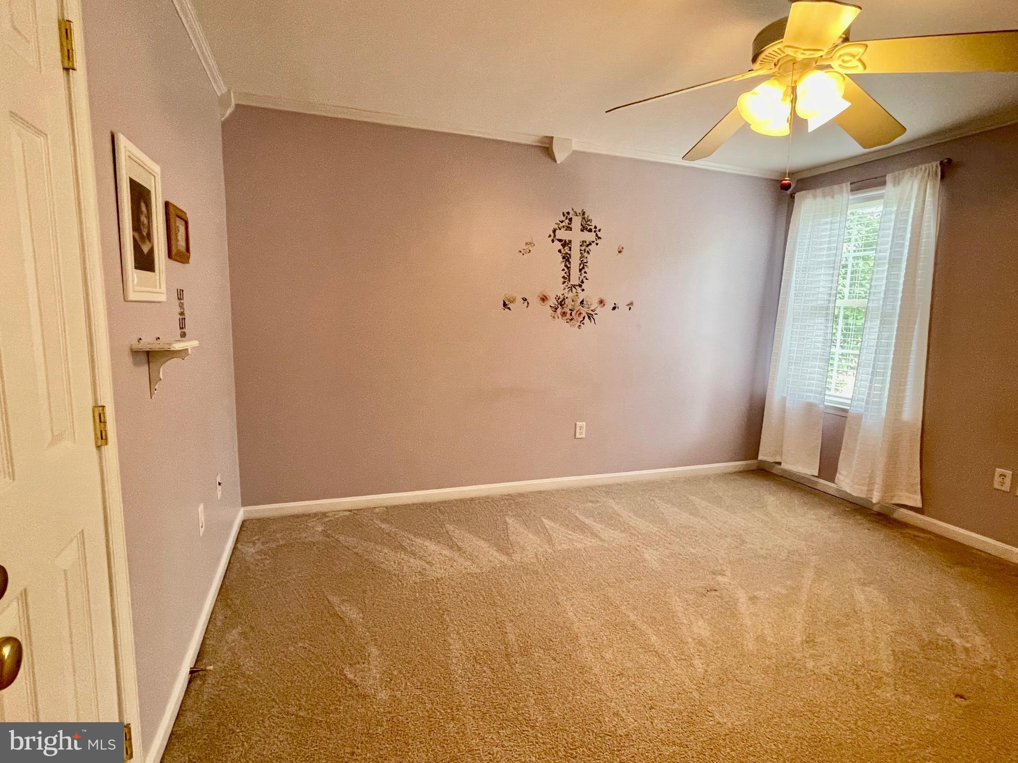 APPLE KNOLLS ESTATES - Residential