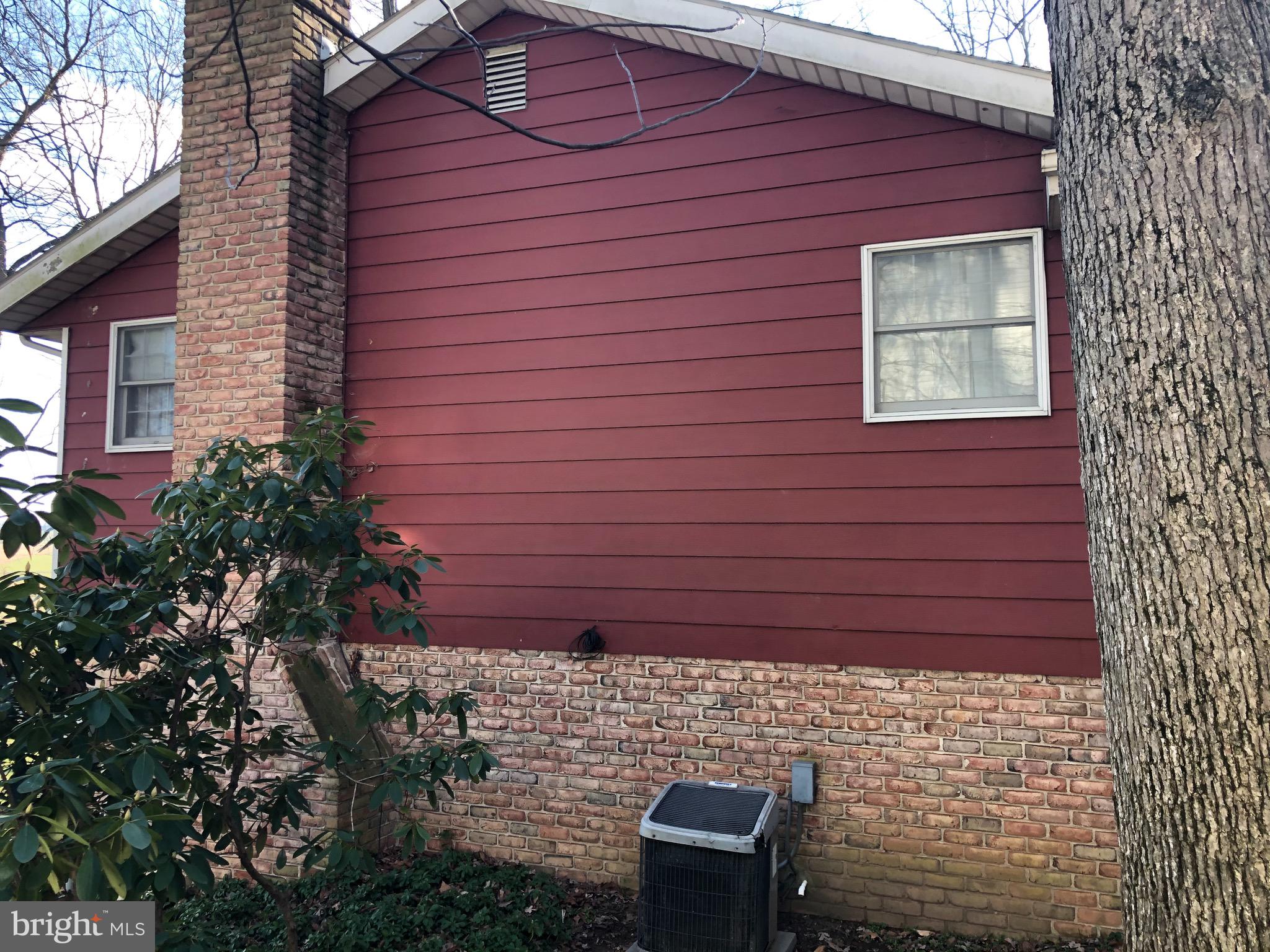 HILLCREST - Residential