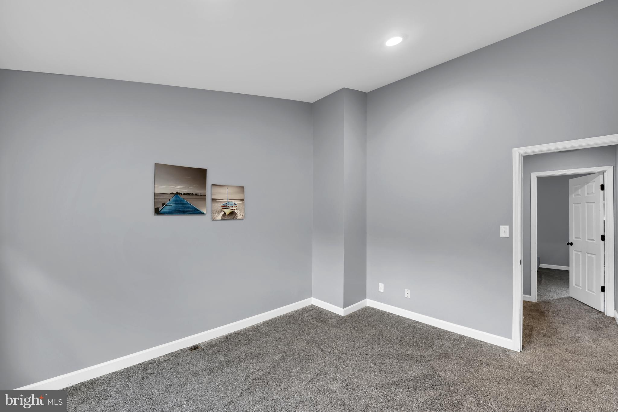 ASHBURN FARM - Residential