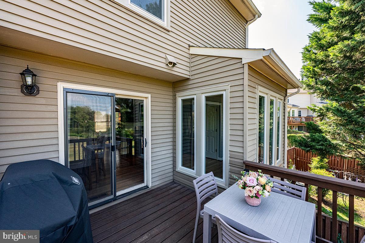 ASHBURN FARM - Residential