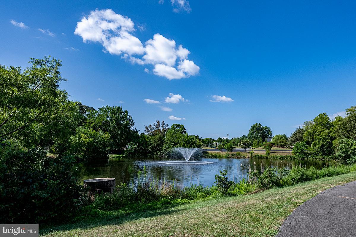 ASHBURN FARM - Residential