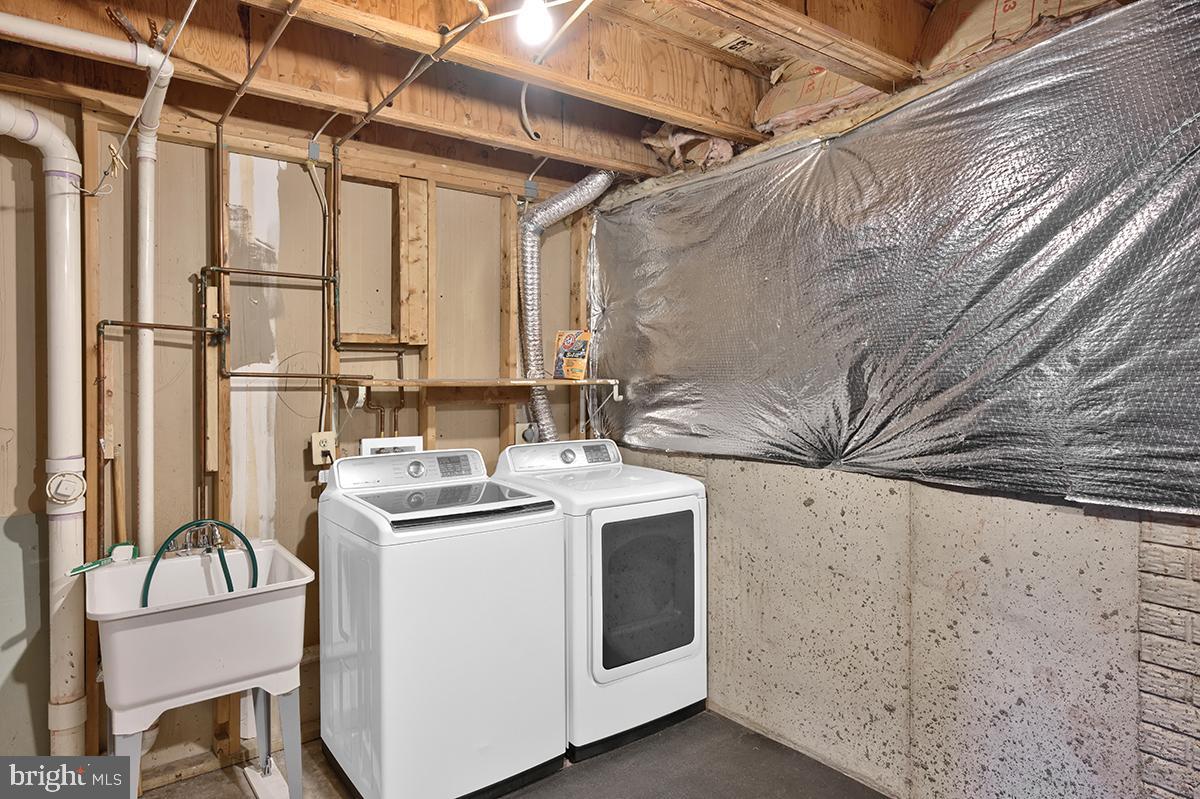 ASHBURN FARM - Residential