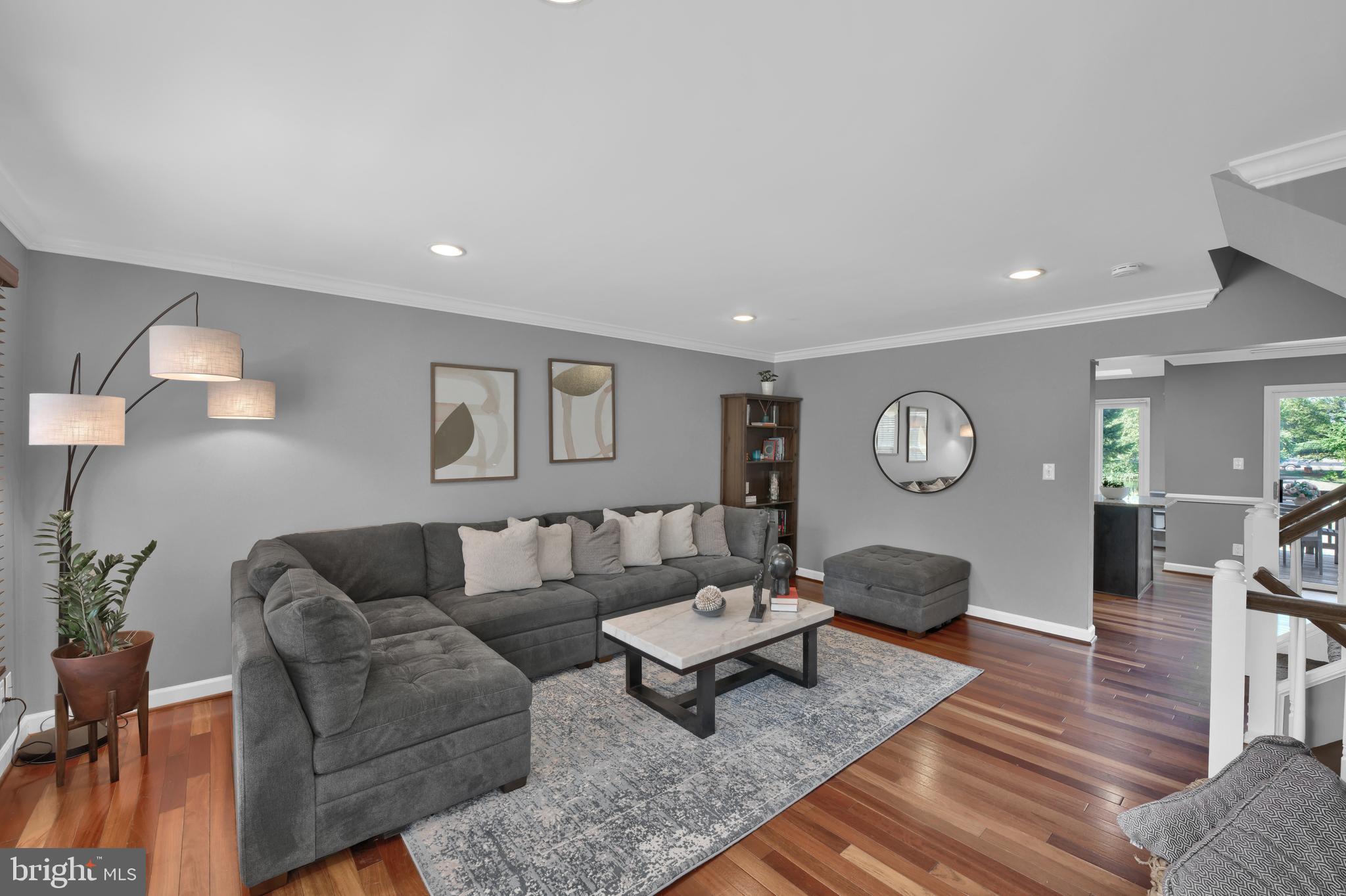 ASHBURN FARM - Residential