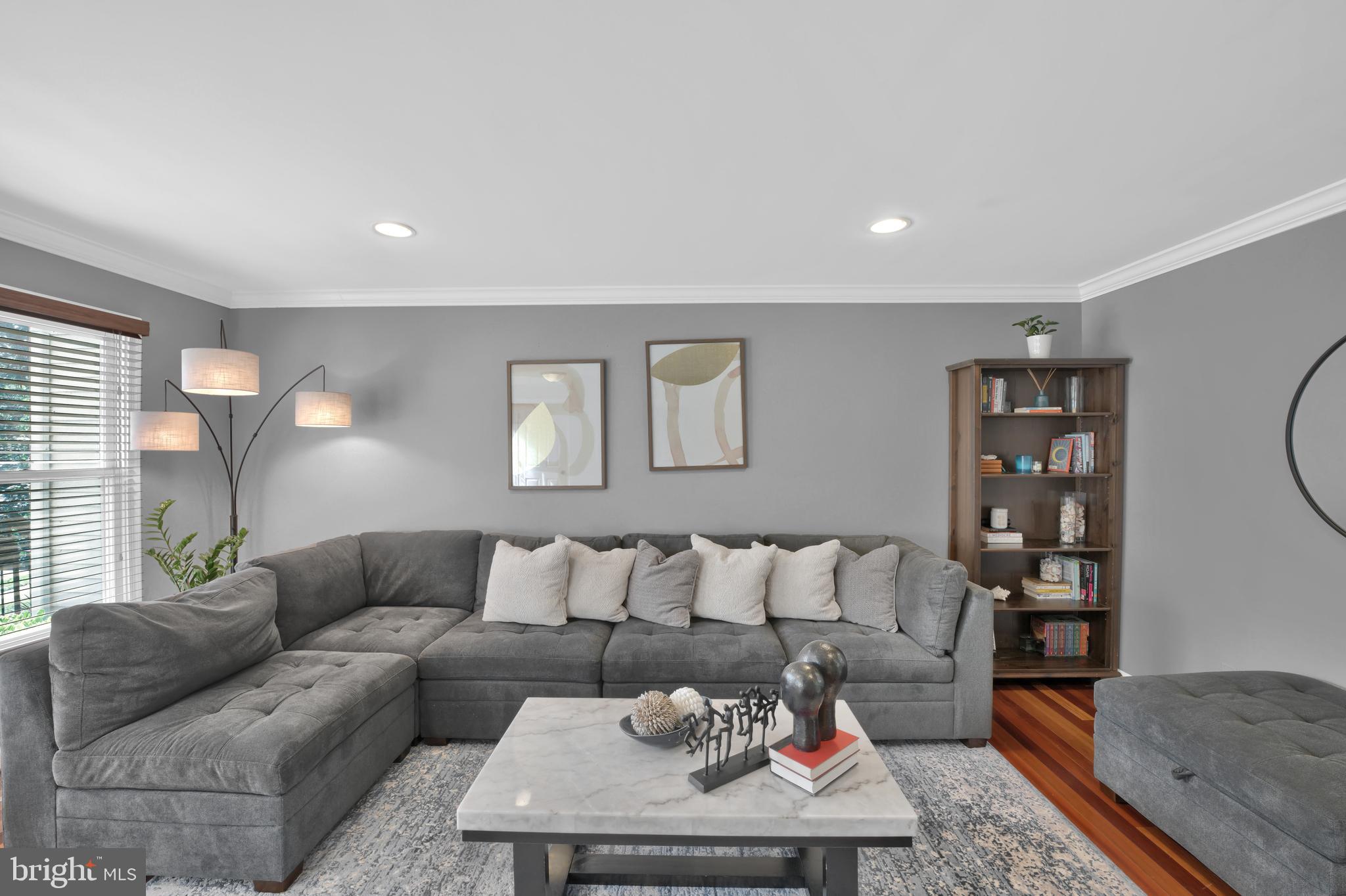 ASHBURN FARM - Residential