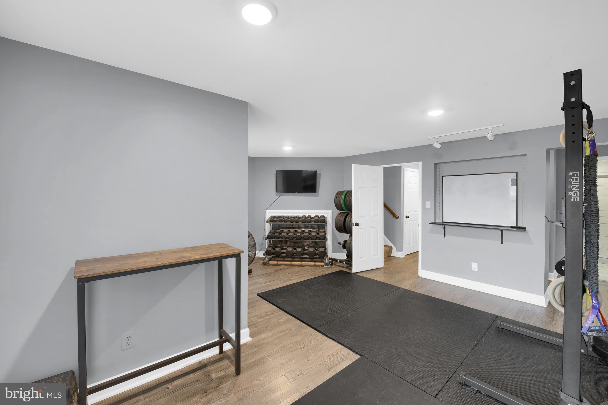 ASHBURN FARM - Residential