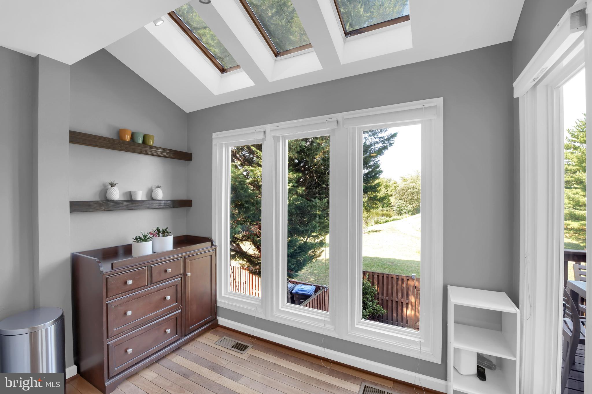 ASHBURN FARM - Residential