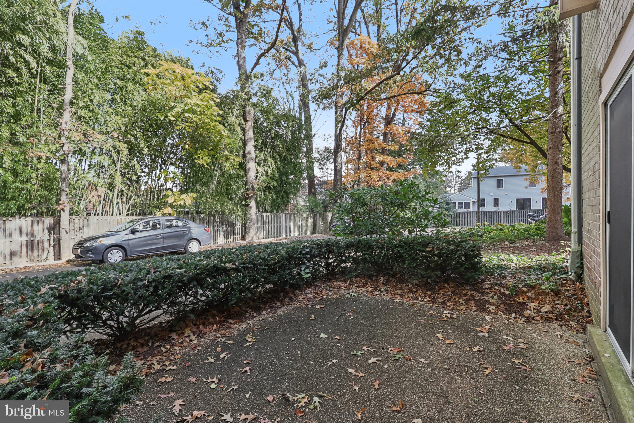 FAIRFAX PLAZA TOWNHOUSES - Residential