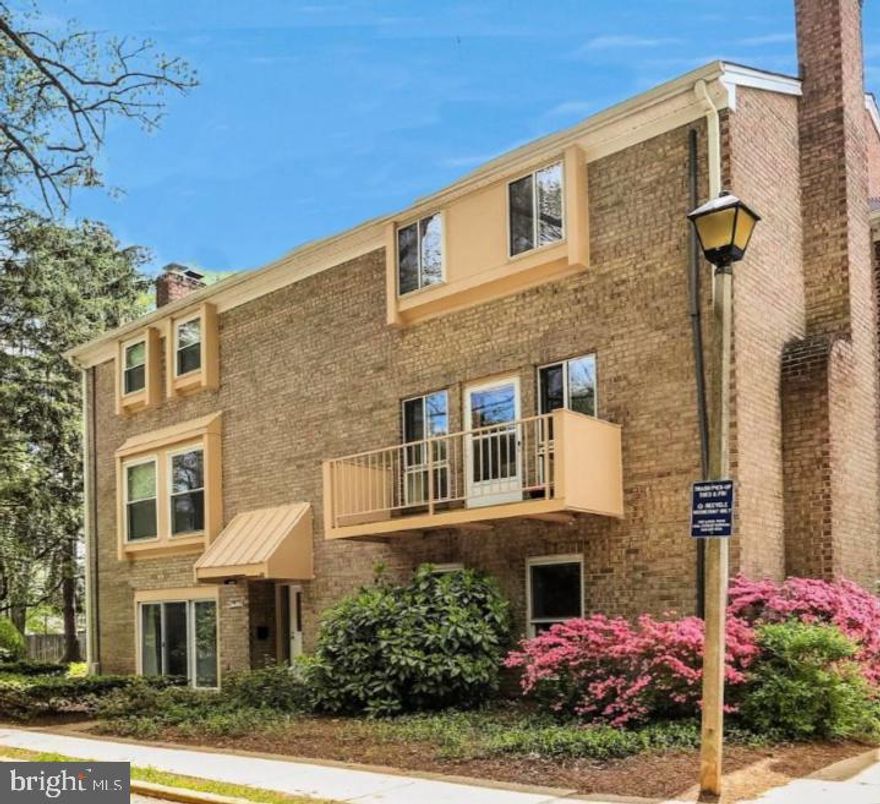 Discover the epitome of modern, low-maintenance living in this stunningly updated ground-floor, end-unit condo, perfectly positioned in the highly sought-after Woodson School Pyramid Mantua/Frost/Woodson). Offering 1,610 square feet of spacious, stair-free living, this move-in-ready sanctuary combines comfort, style, and unparalleled convenience.<p><p>

Step inside to find a bright and flexible floor plan, ideal for any lifestyle. It features two large bedrooms, including a true main floor primary suite with a luxurious, spa-like en-suite bathroom and a massive walk-in closet.  Spacious walk in shower. A versatile den provides the perfect space for a home office, third bedroom, studio or additional storage.<p>
The heart of the home is the open-concept living area, where a cozy wood-burning fireplace creates a warm ambiance, flowing seamlessly into a separate dining area. The chef’s kitchen is a dream, boasting granite countertops, a designer backsplash, pantry, and newer stainless-steel appliances. Enjoy the private outdoor patio, perfect for alfresco dining amidst mature landscaping. Appreciate the in-unit laundry and abundant storage throughout the unit.<p>
The condo association handles exterior maintenance, roof, and painting, while your low, monthly fee covers trash, water, sewer, and the upkeep of fantastic amenities including a community pool, tot lots, and common grounds. You’ll have one reserved parking spot within a few steps of your front door plus ample guest parking directly across from the unit.<p>
Your new lifestyle awaits just steps away! This prime location is a commuter's dream with easy access to I-495, I-66, the Vienna Metro, Dulles, and Reagan airports. You can walk to three shopping centers featuring Trader Joe’s, a cinema, gyms, and countless restaurants..<p> This is a rare opportunity to own a completely renovated, single-level home in a top-rated school district. Don't just imagine your new life here—experience it! Schedule your private tour today and fall in love with your new home!