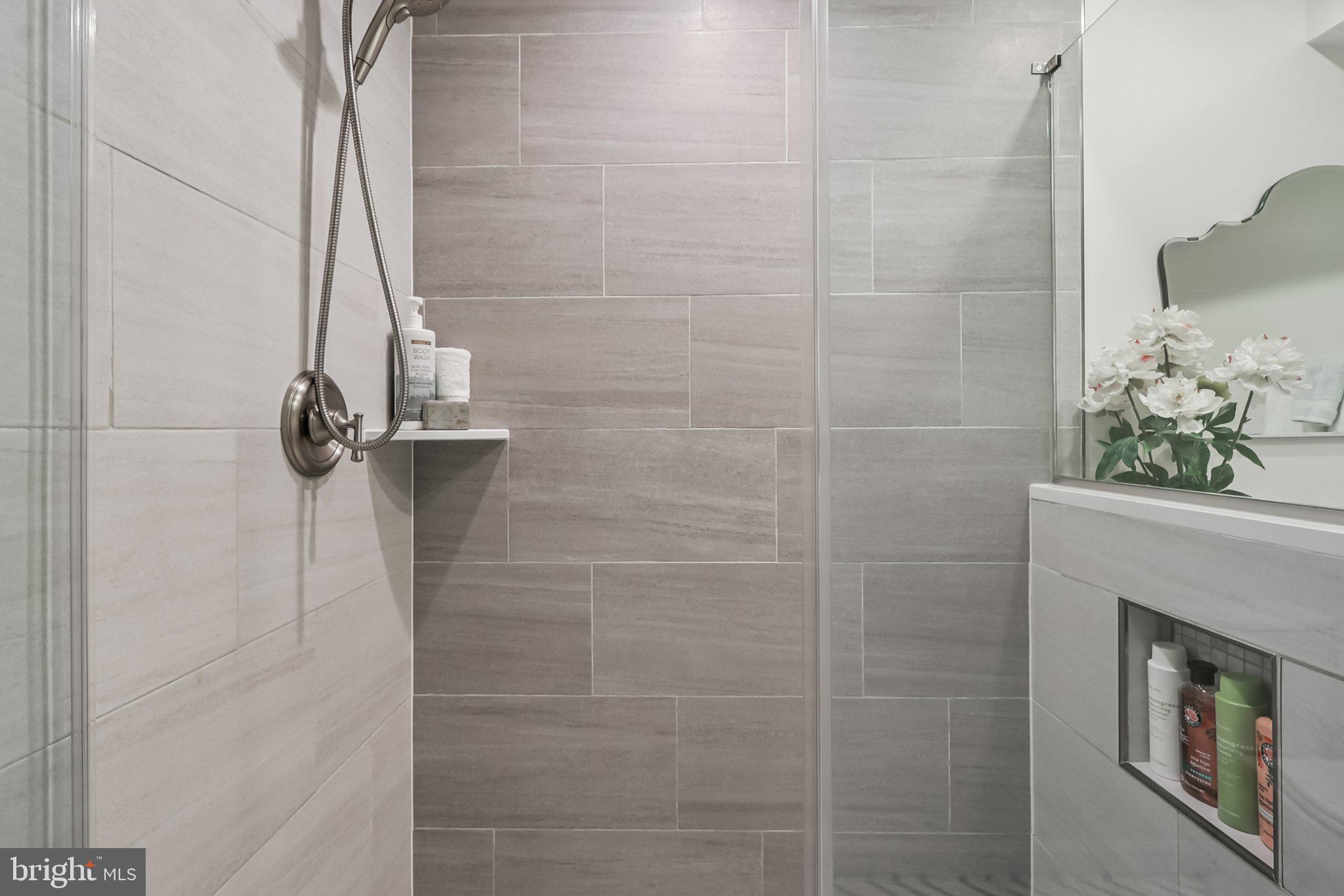 FAIRFAX PLAZA TOWNHOUSES - Residential