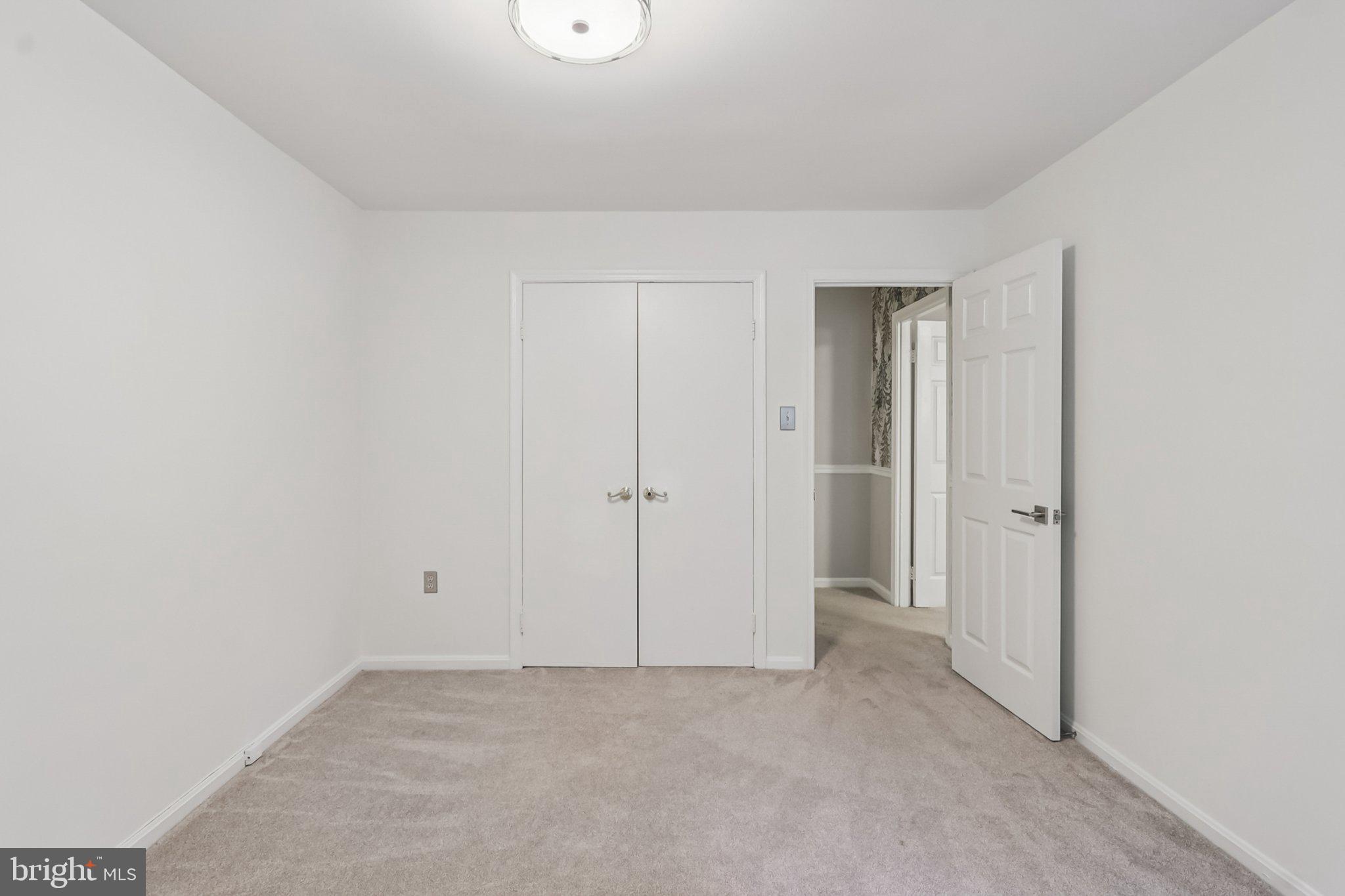 FAIRFAX PLAZA TOWNHOUSES - Residential