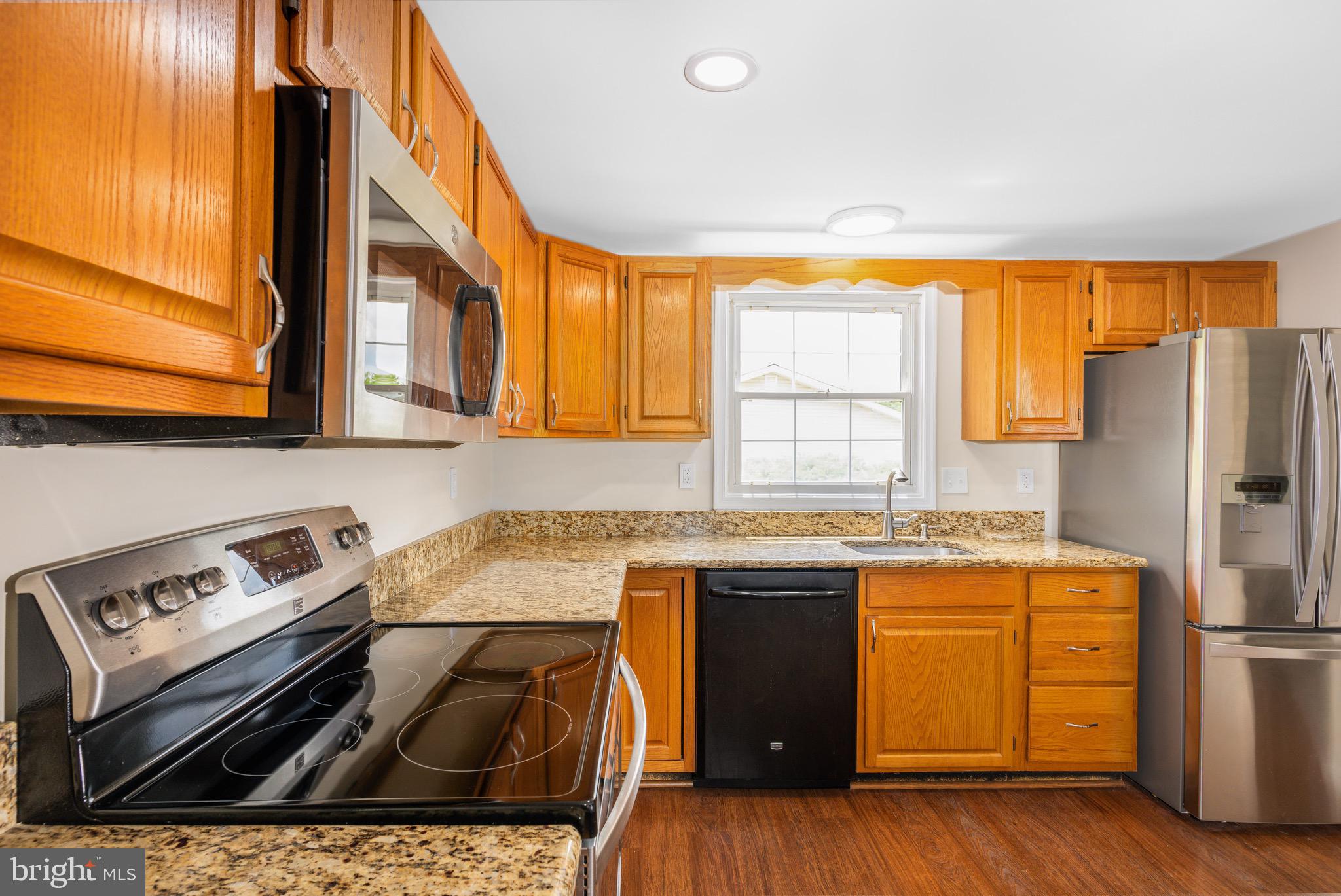 THE PROVINCES - Residential