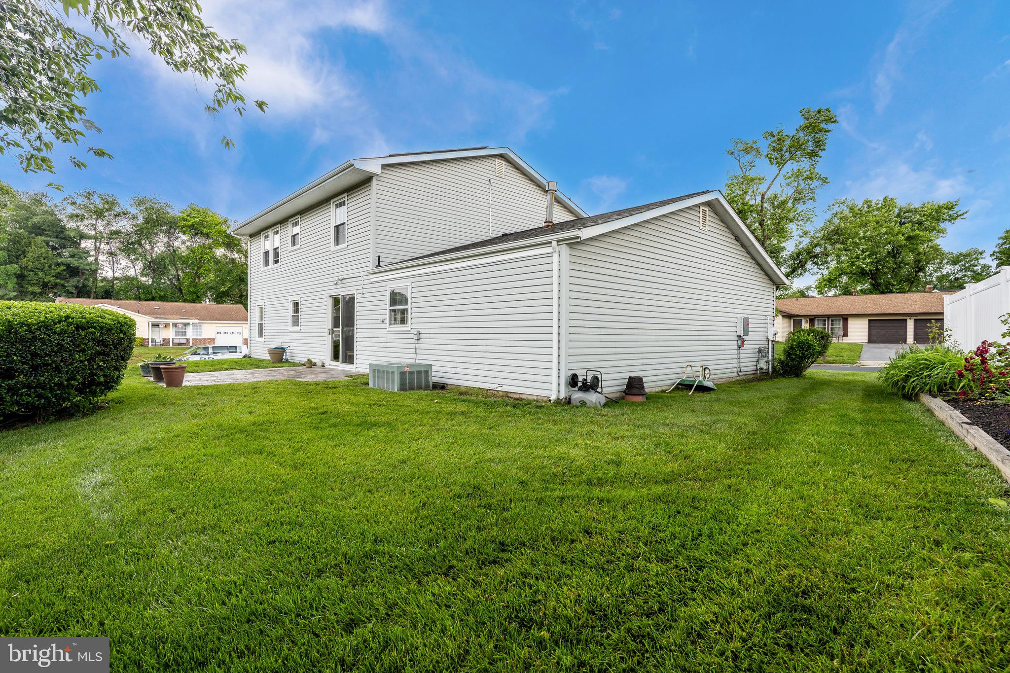 THE PROVINCES - Residential